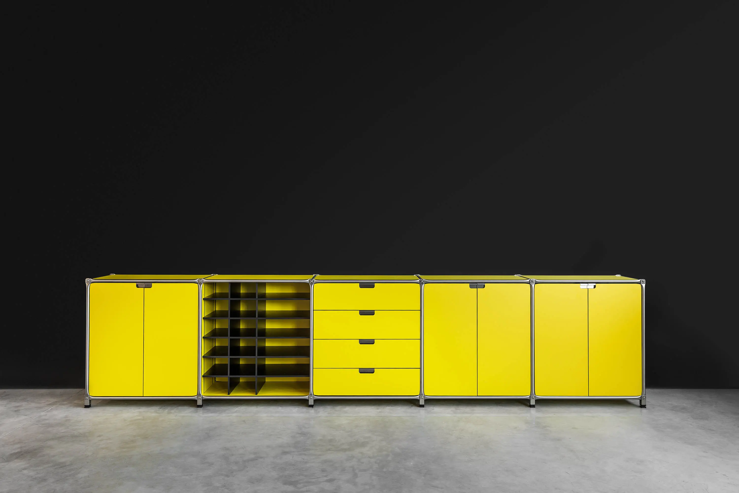 System 180 - Sideboard #39420