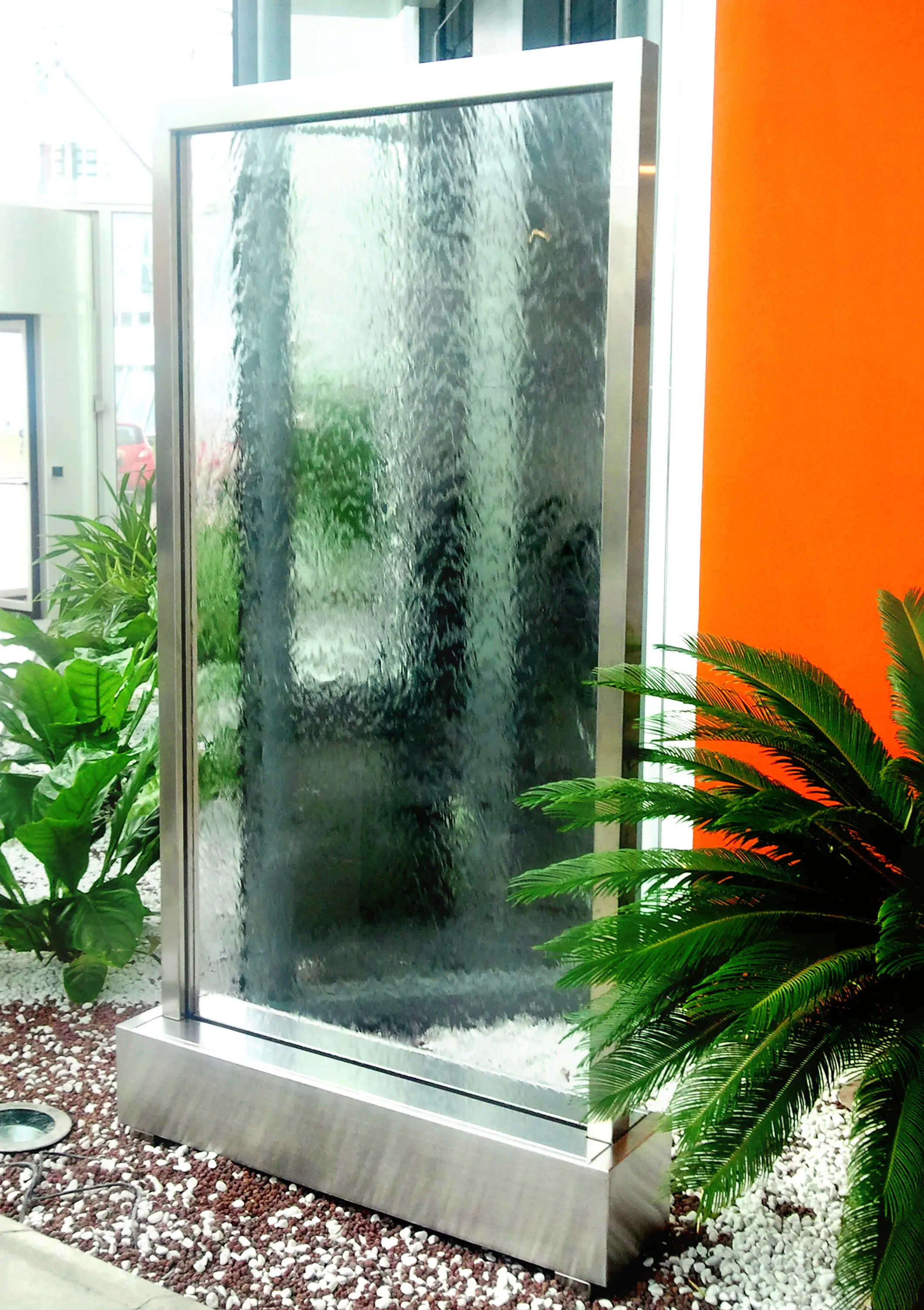 Freund - Water wall