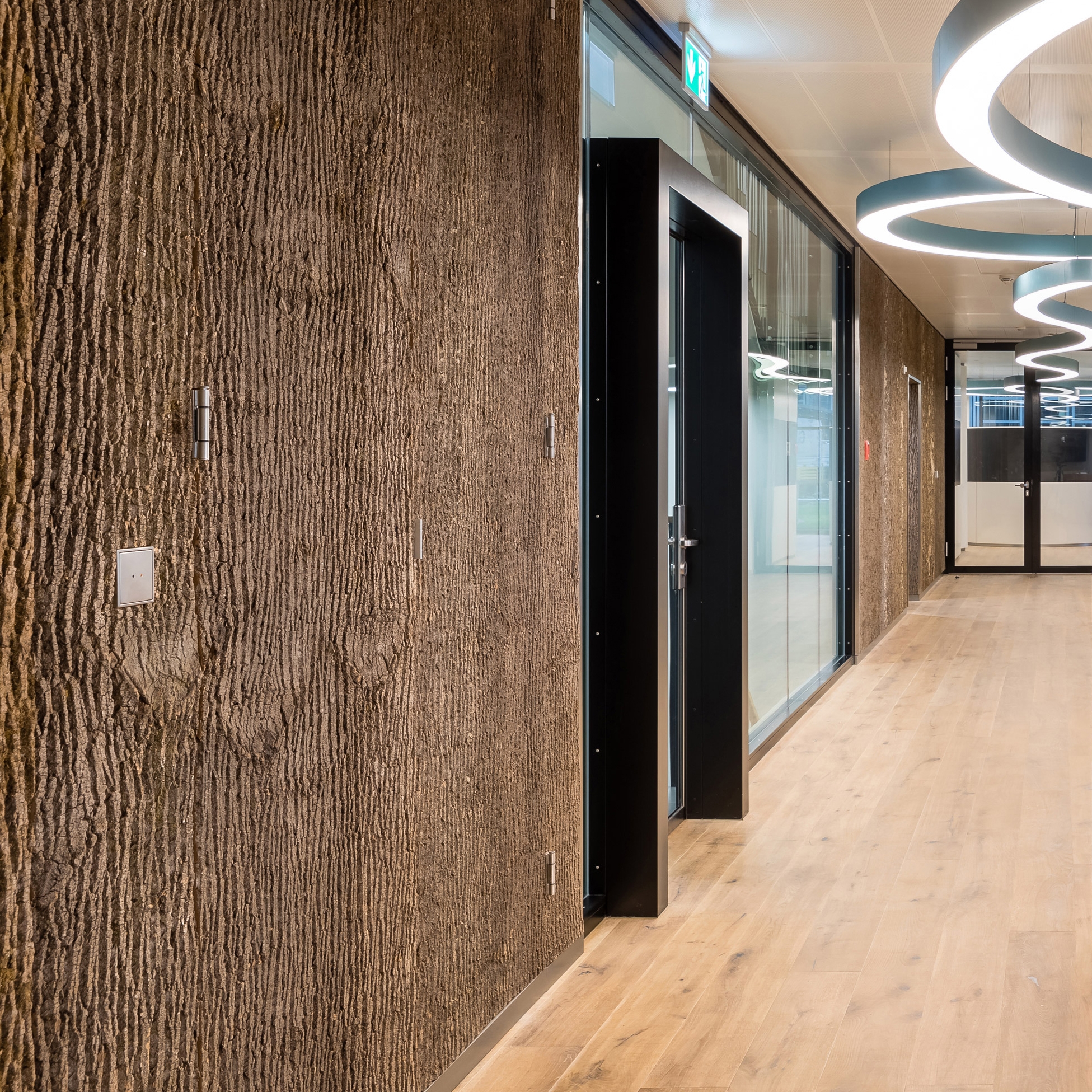Afficher le produit Bark House® Poplar Bark Wall Panels du fabricant Freund