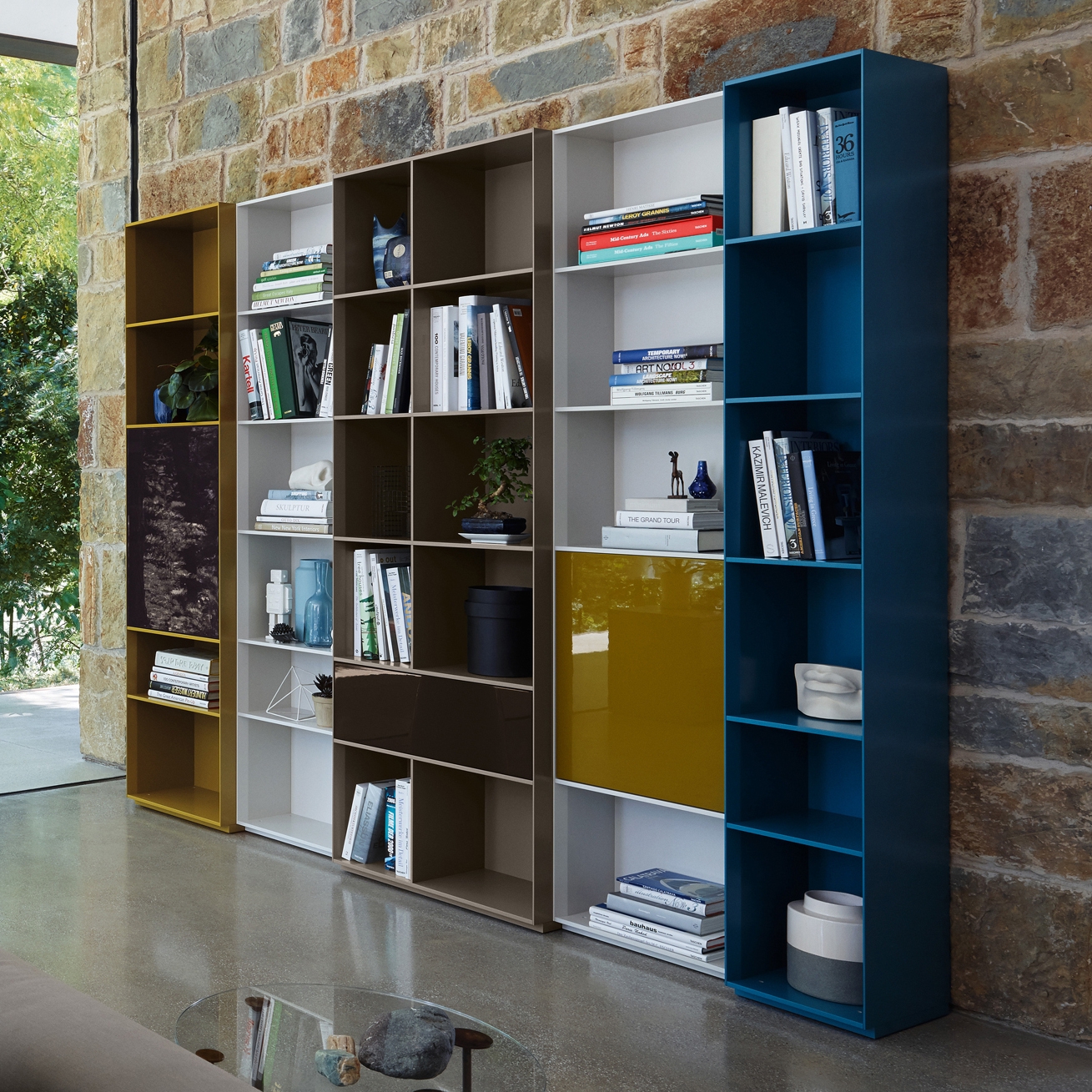 Display product Nex Shelf from manufacturer Piure