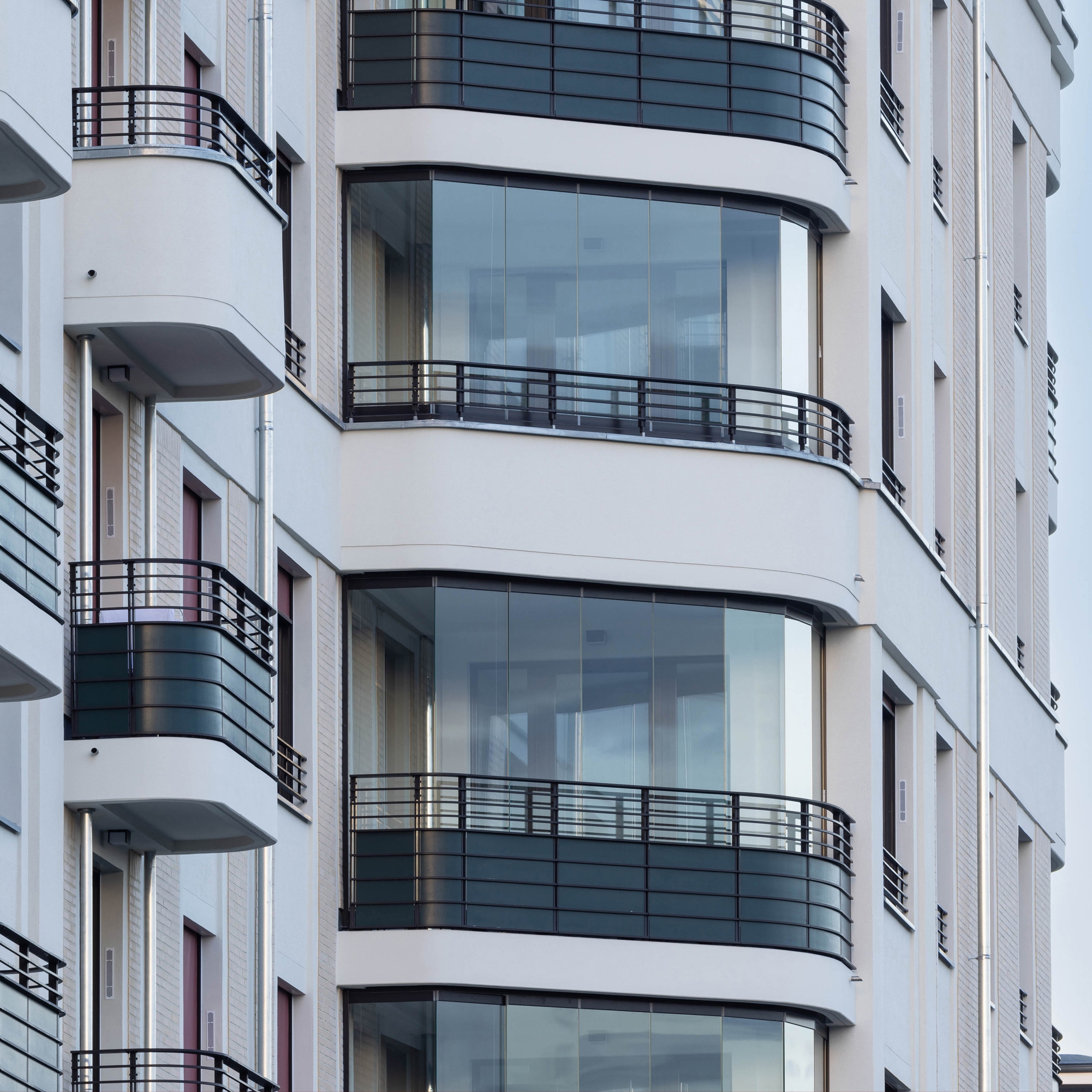 Display product Sliding and Rotating System | Proline T Mega from manufacturer Solarlux