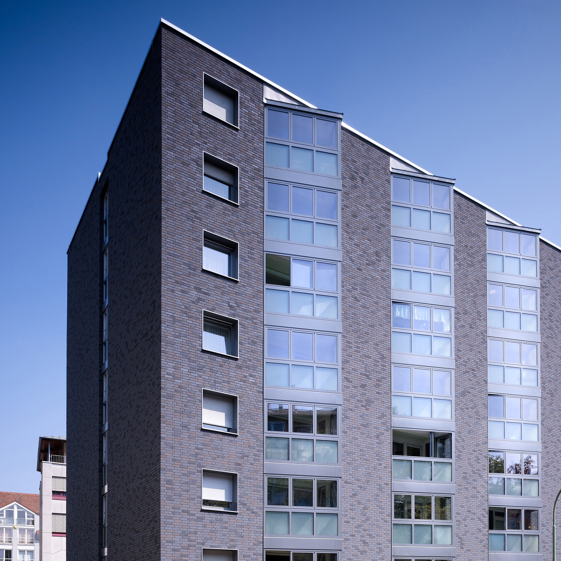 Glass parapet | SL Modular Thermally Insulated