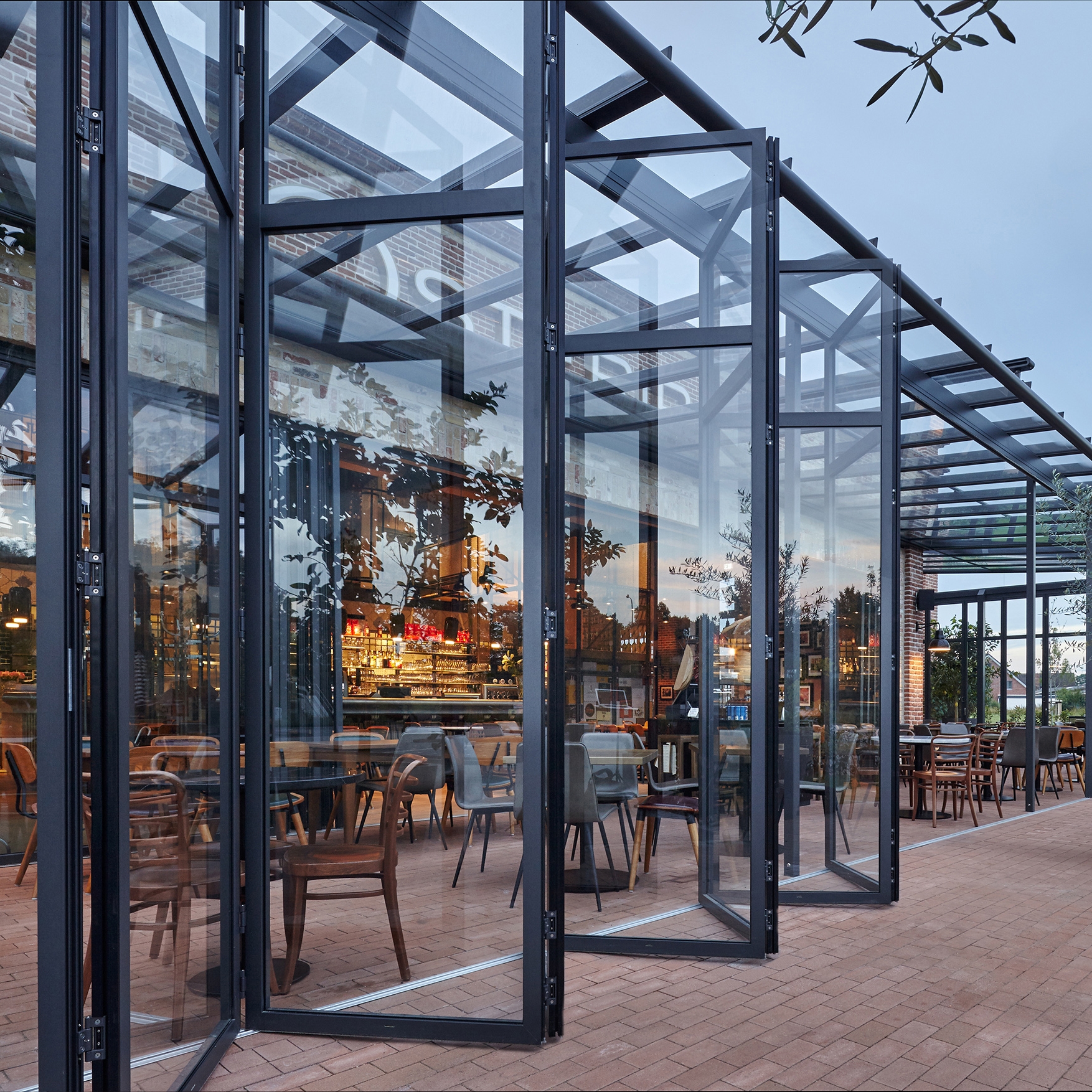 Display product Bi-folding Door Highline | Highline from manufacturer Solarlux