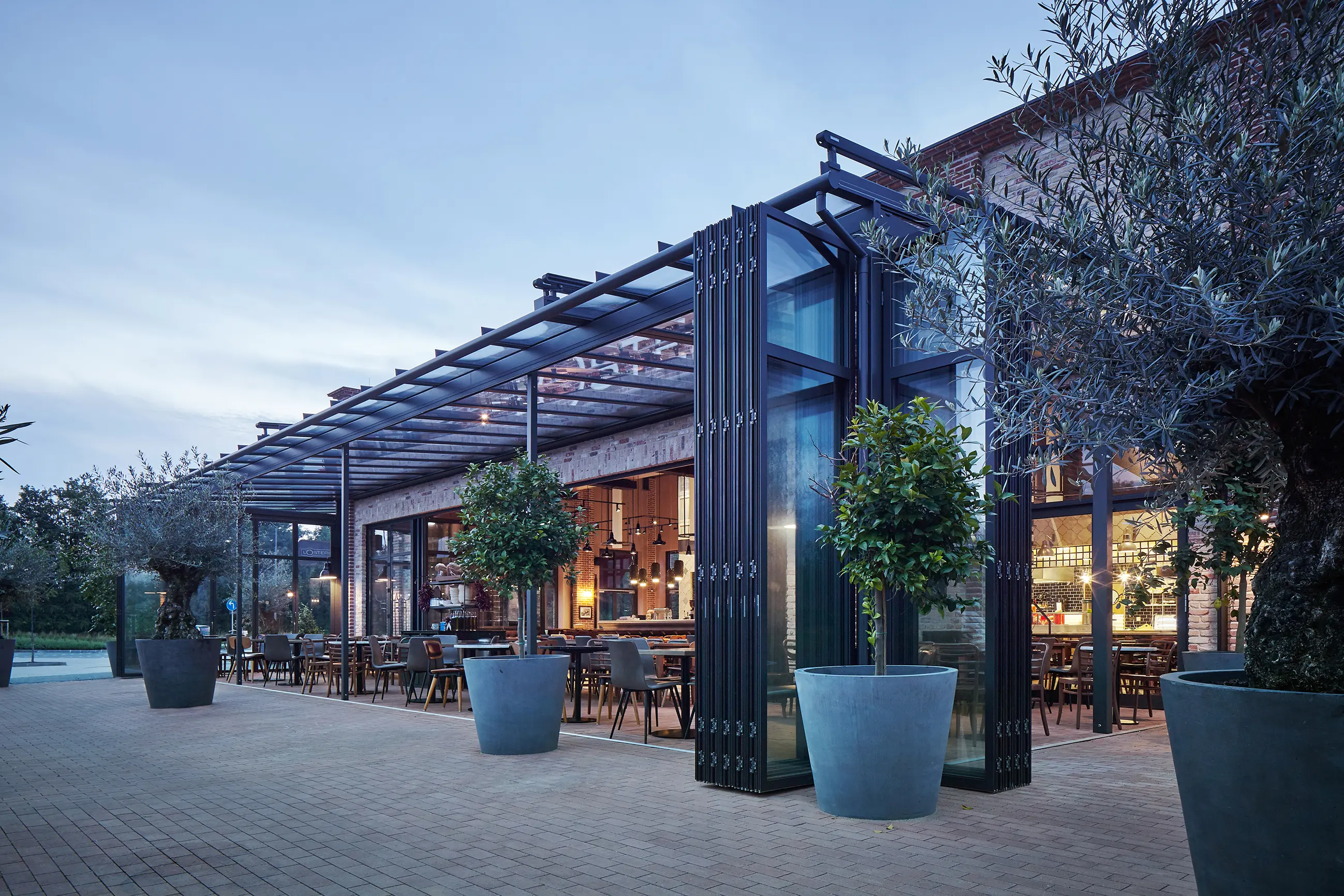 Solarlux - Bi-folding Door Highline | Highline