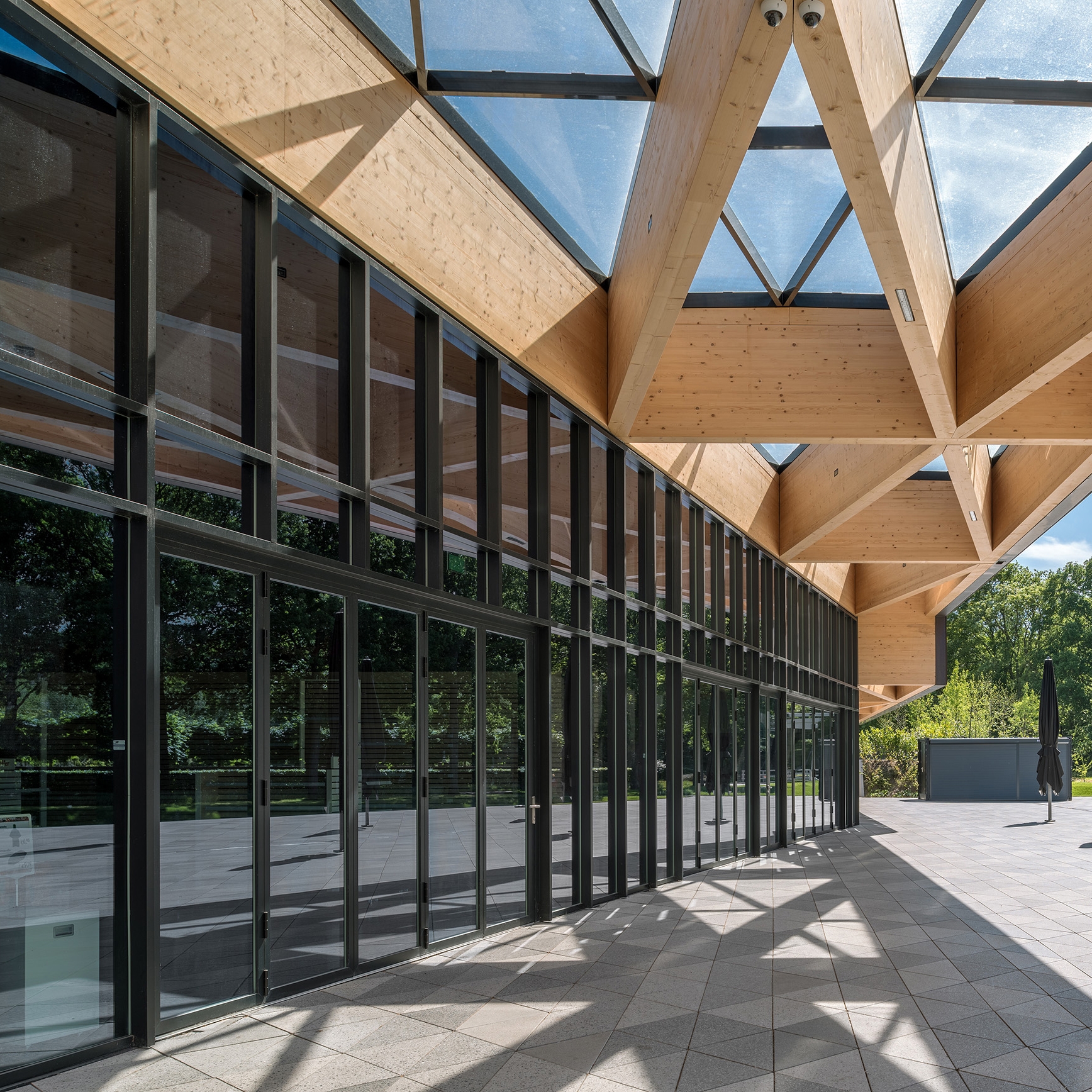 Display product Bi-folding Door Highline | Highline from manufacturer Solarlux
