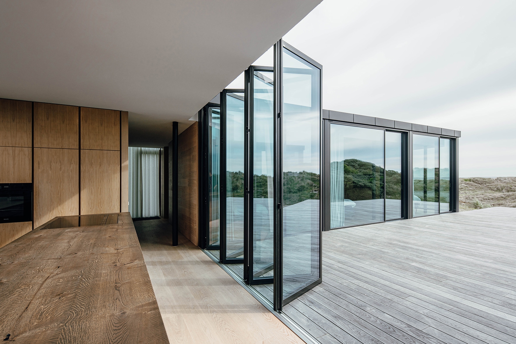 Display product Bi-folding Door Highline | Highline from manufacturer Solarlux