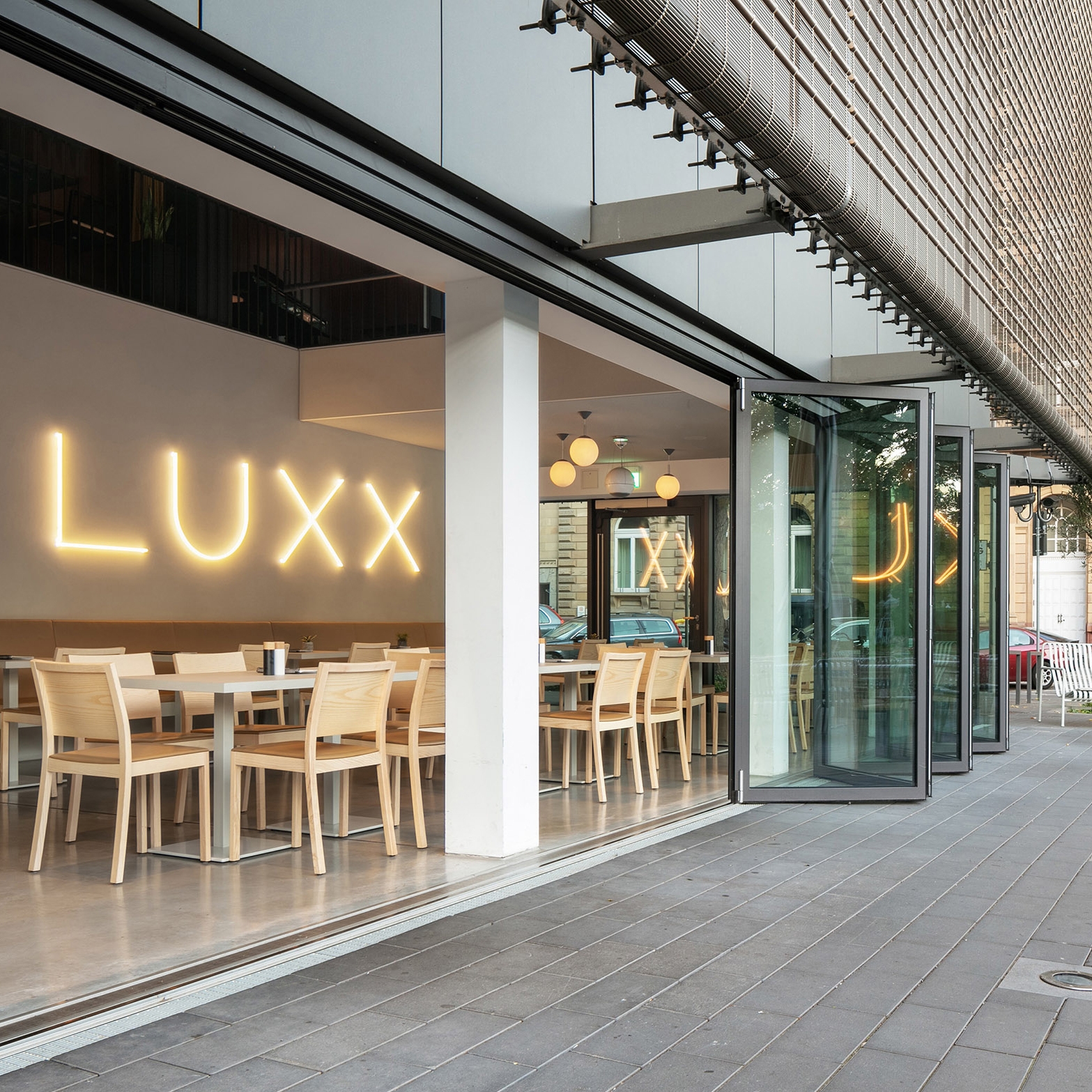 Display product Bi-folding Door Highline | Highline from manufacturer Solarlux
