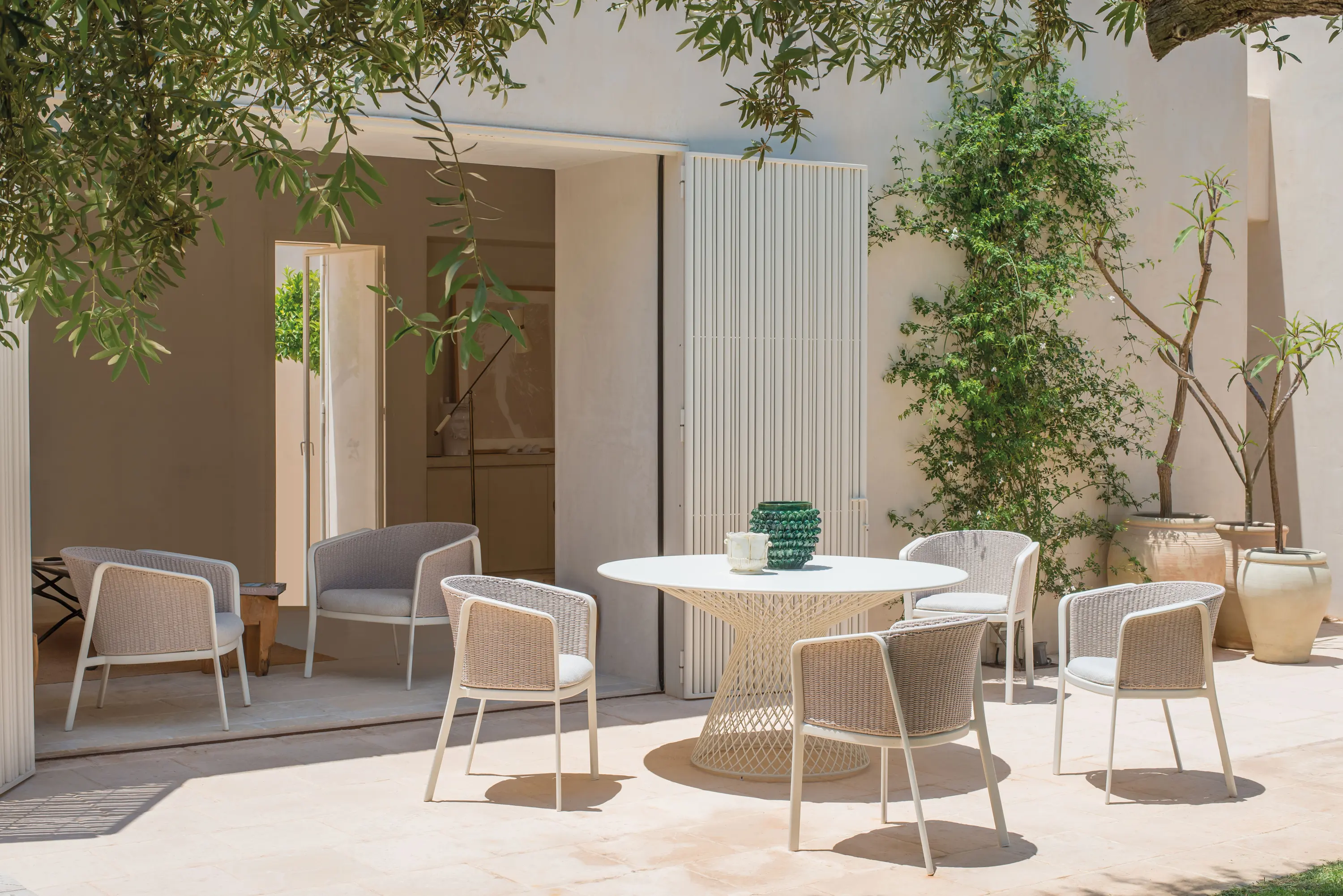 EMU Group - Carousel |1219