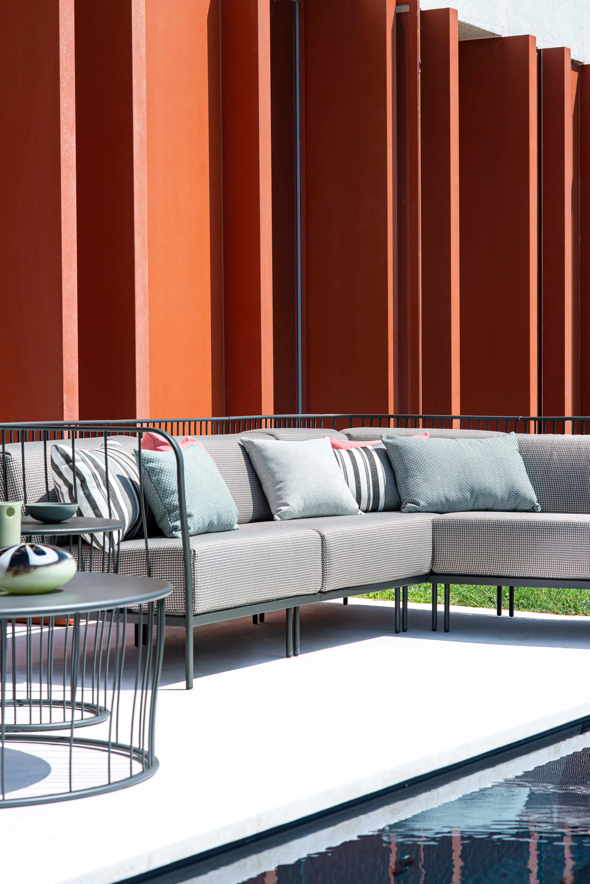 EMU Group - Cannolè Large low table | 1087