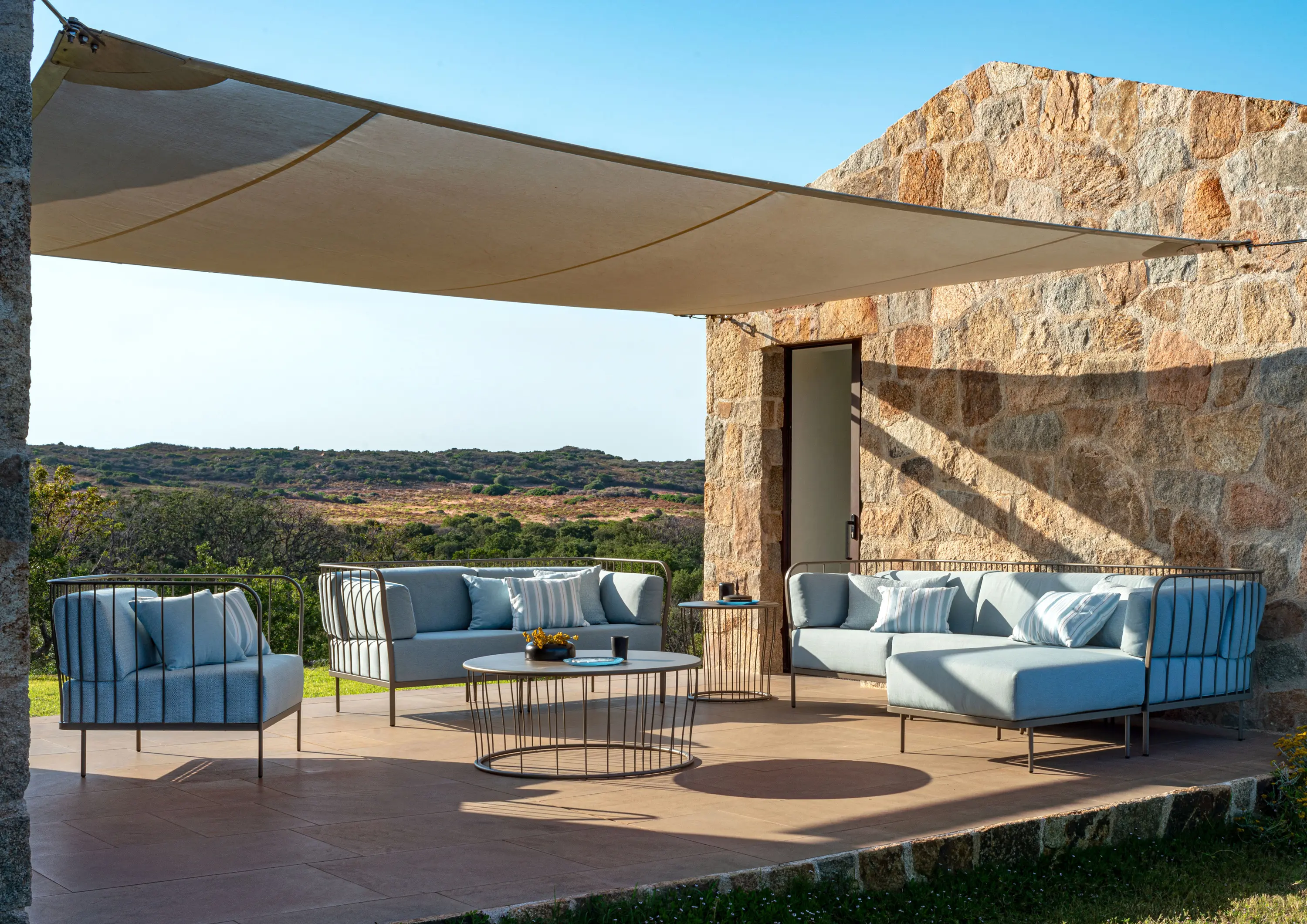 EMU Group - Cannolè Large low table | 1087