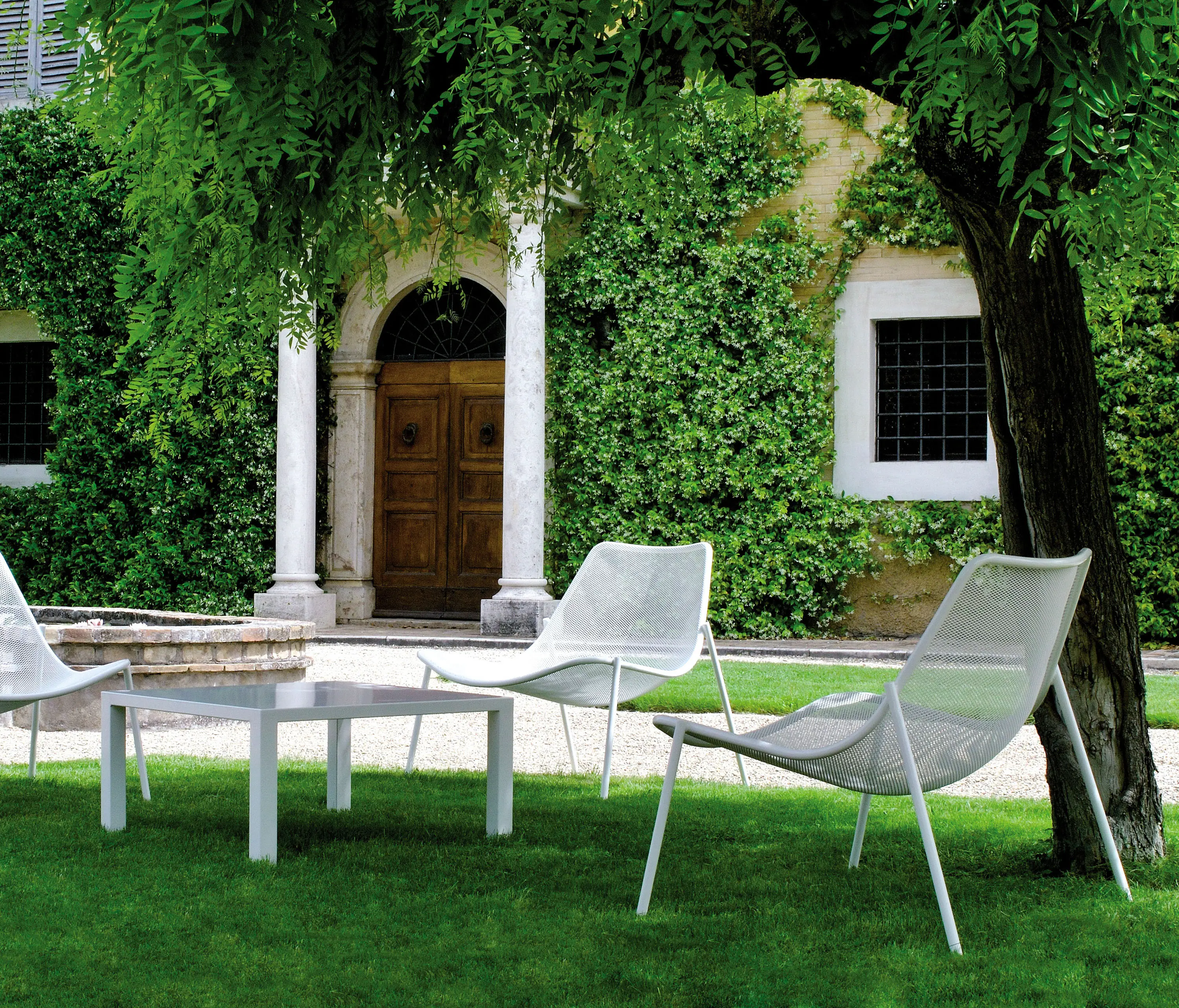 EMU Group - Round Lounge chair | 469