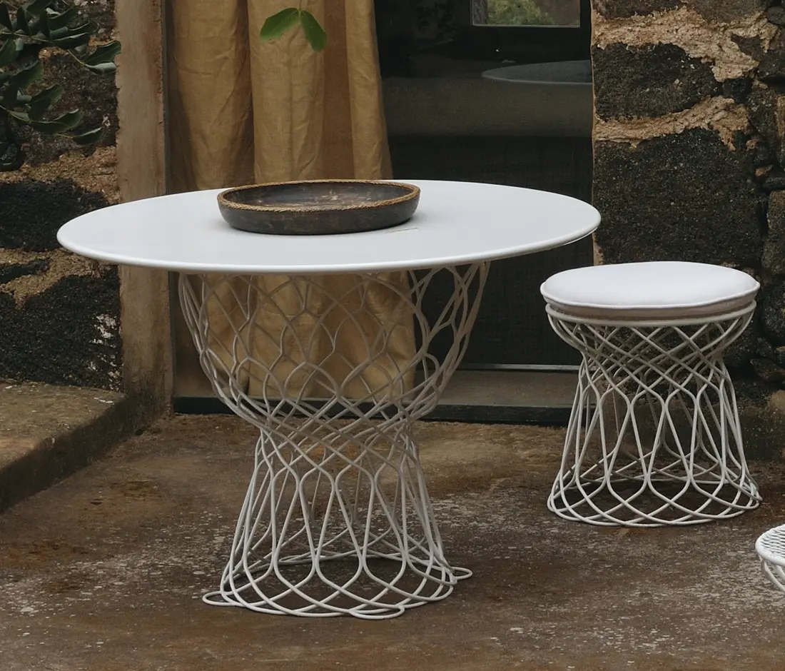 EMU Group - Re-trouvé 5 seats round table | 569