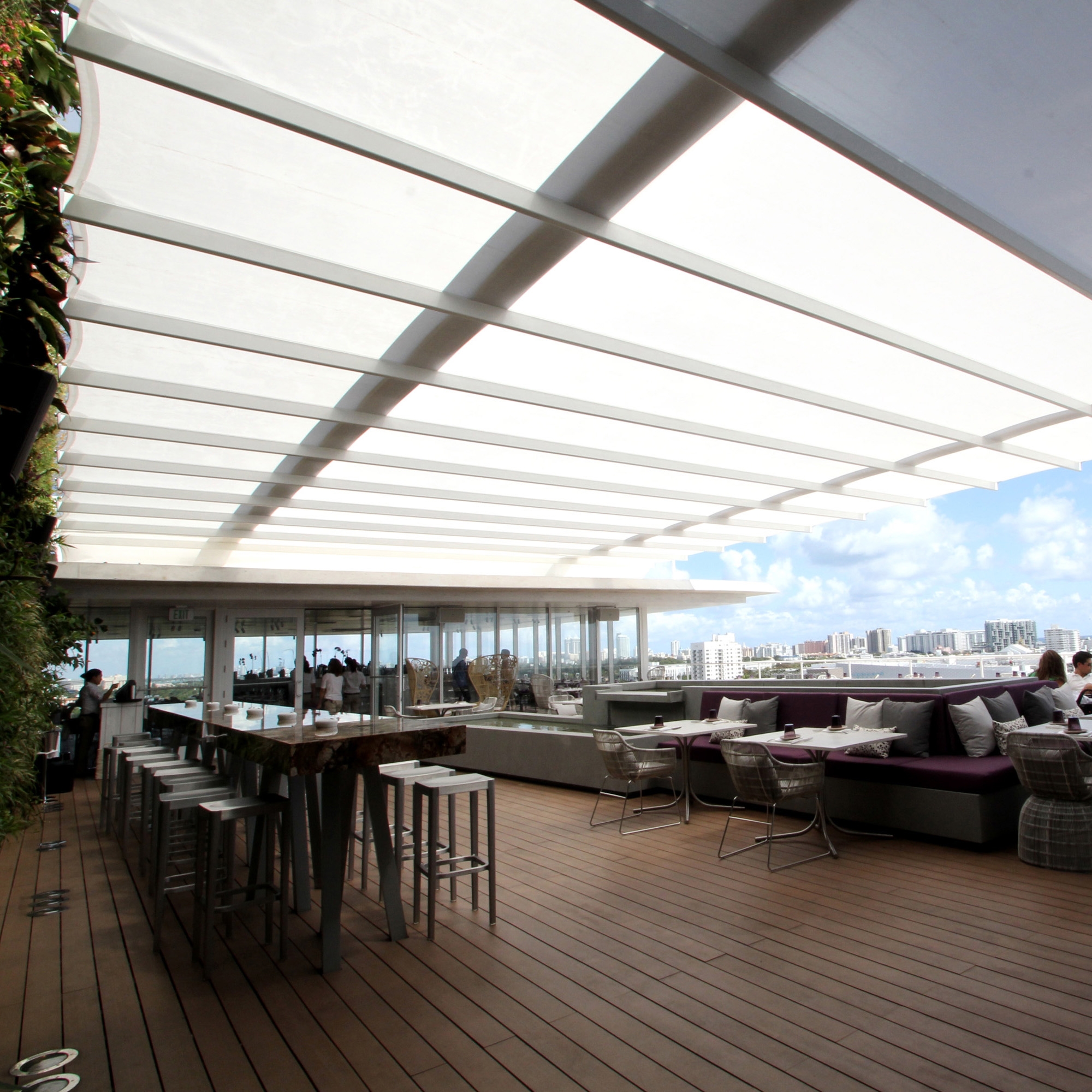 Display product SEFAR® Architecture TENARA® 4T40HF | In-situ from manufacturer Sefar