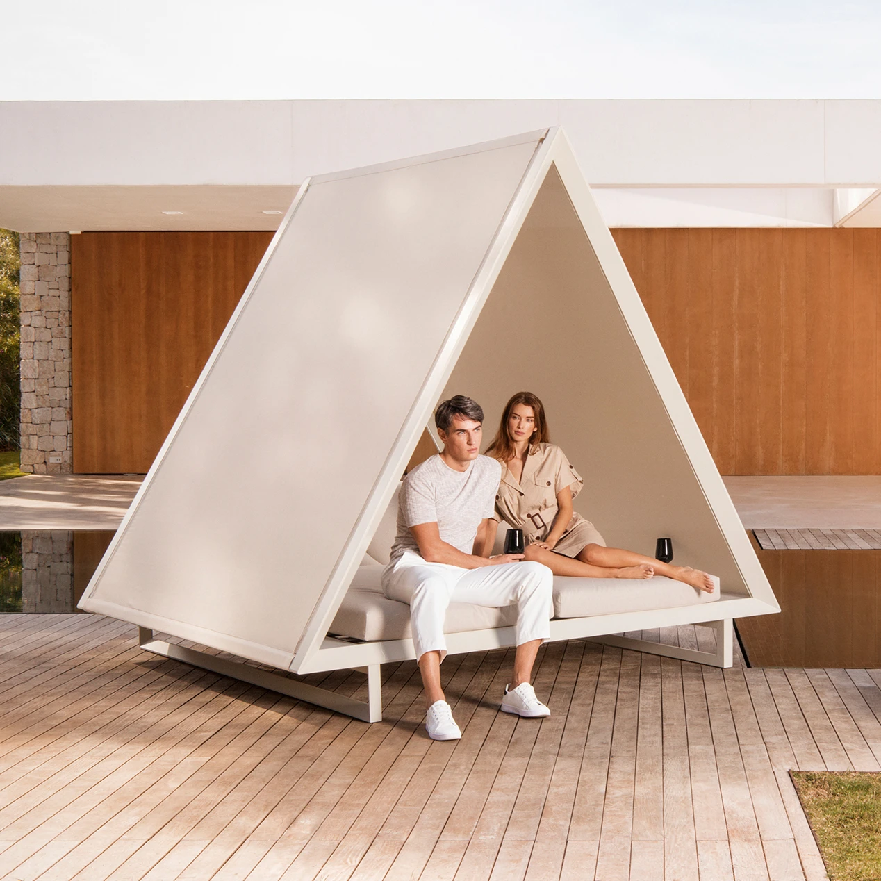 DAYBEDS