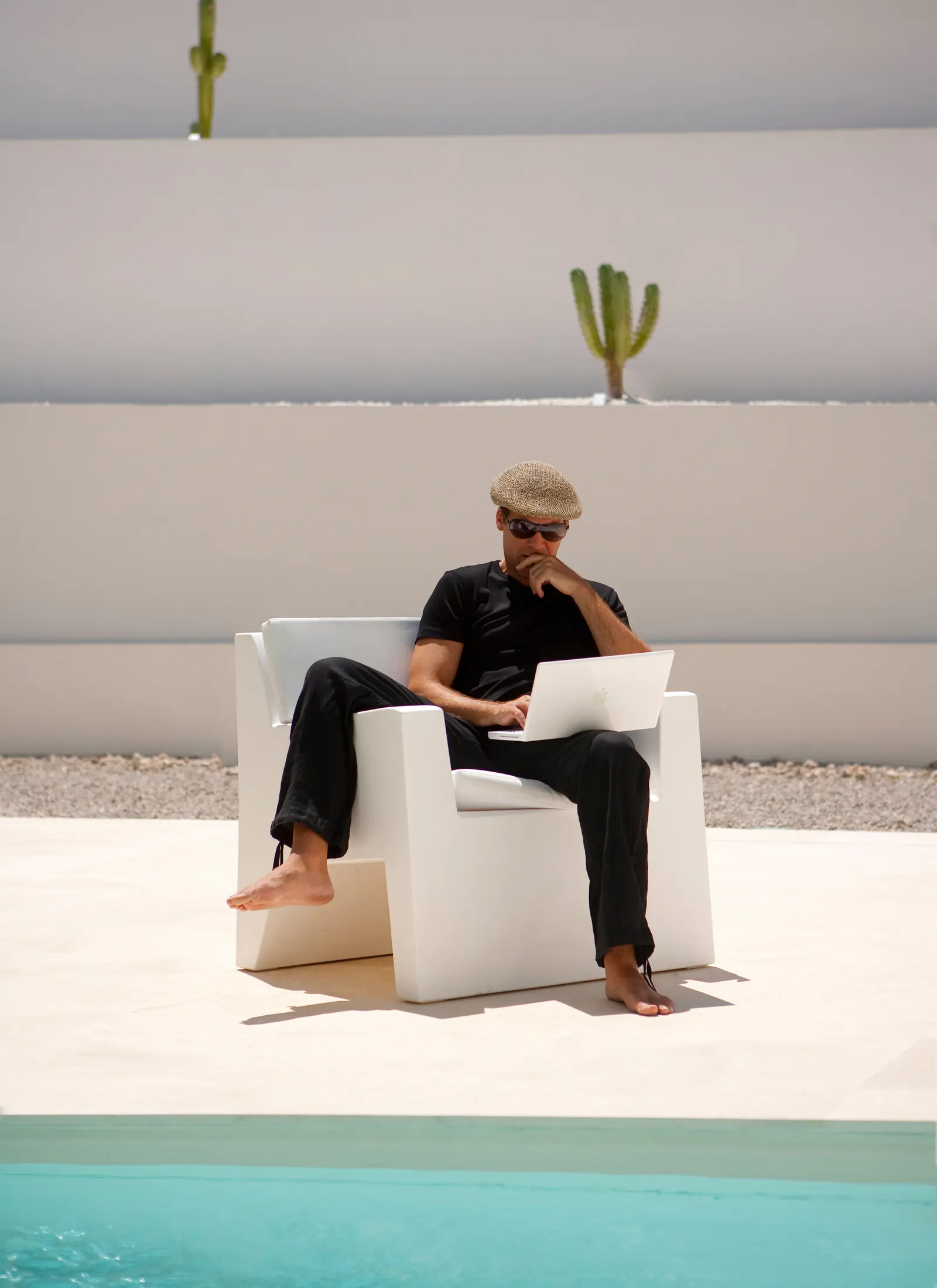 Vondom - Jut armchair