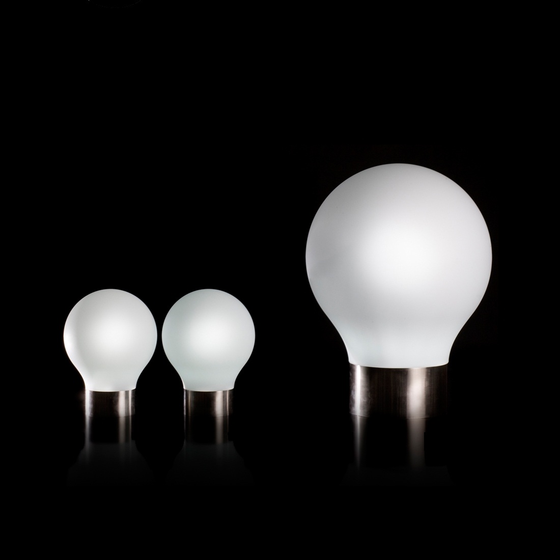 Display product The Second Light from manufacturer Vondom