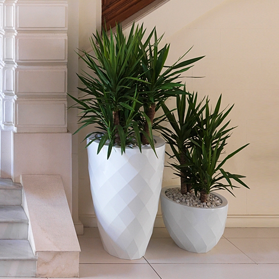Display product Vases Isla from manufacturer Vondom