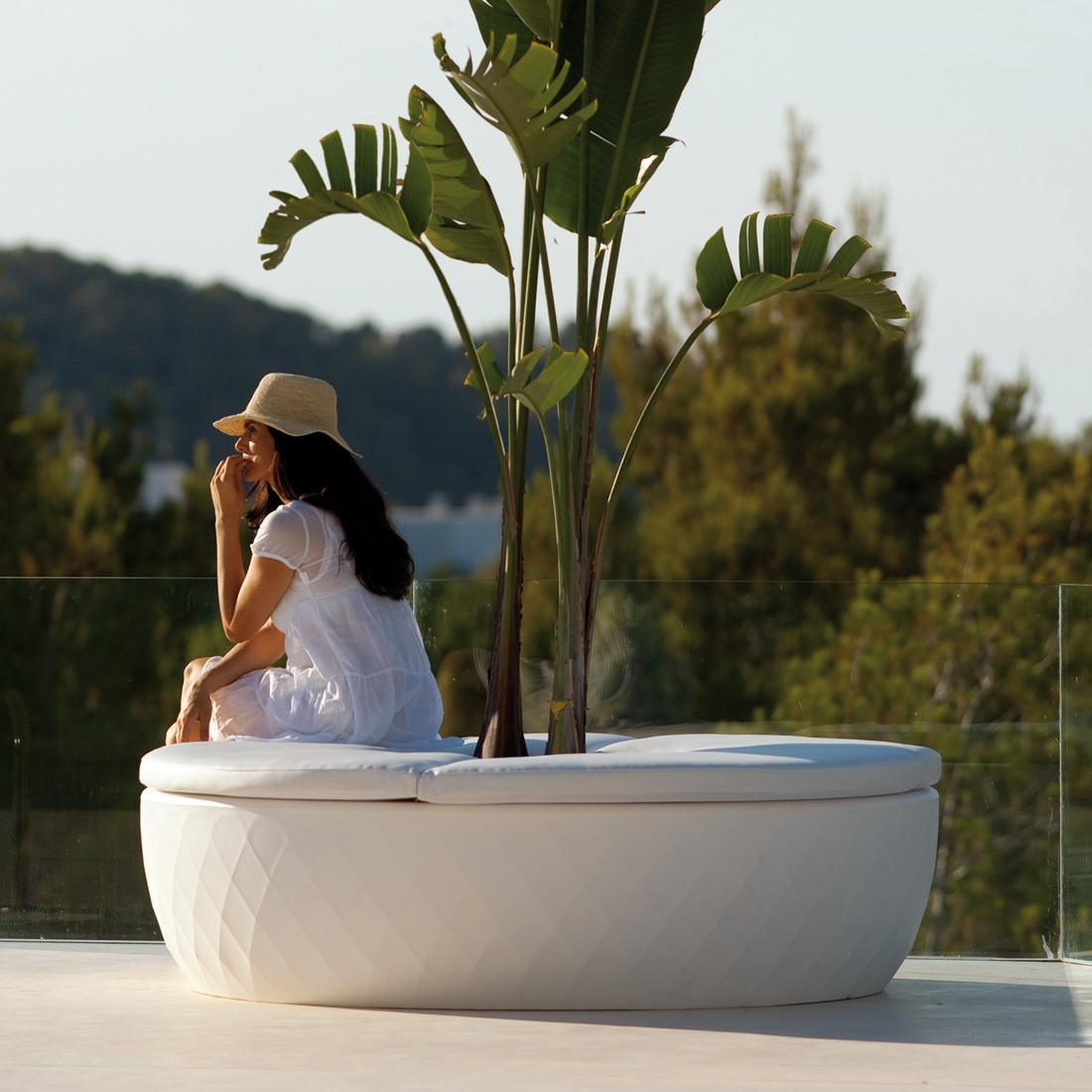 Display product Vases Isla from manufacturer Vondom