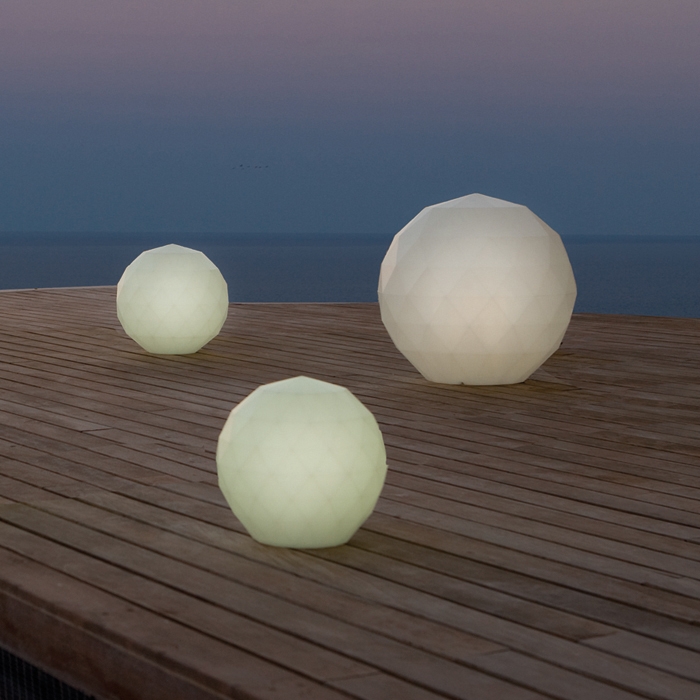 Display product Vases base Lamp from manufacturer Vondom