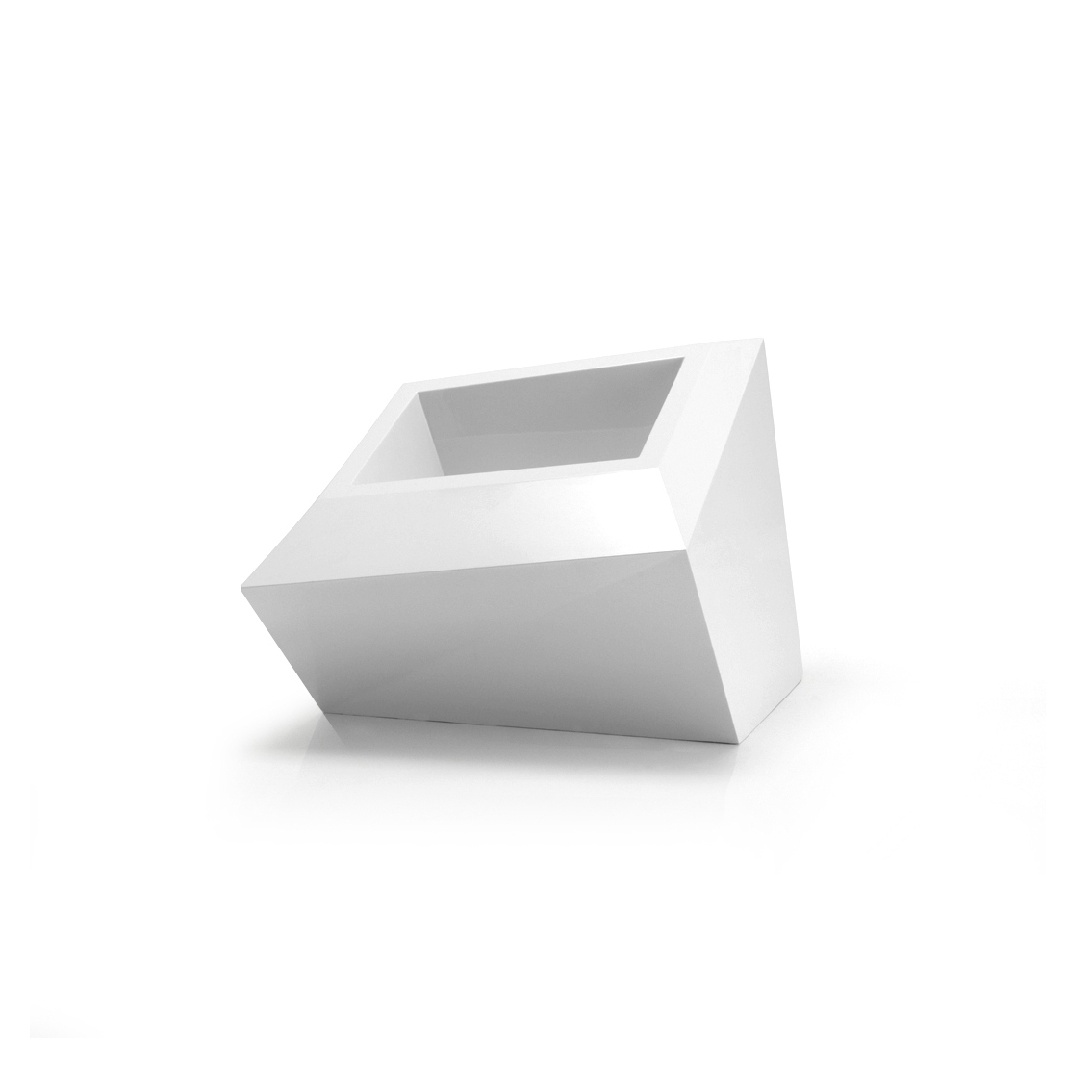 Display product Faz pot low from manufacturer Vondom