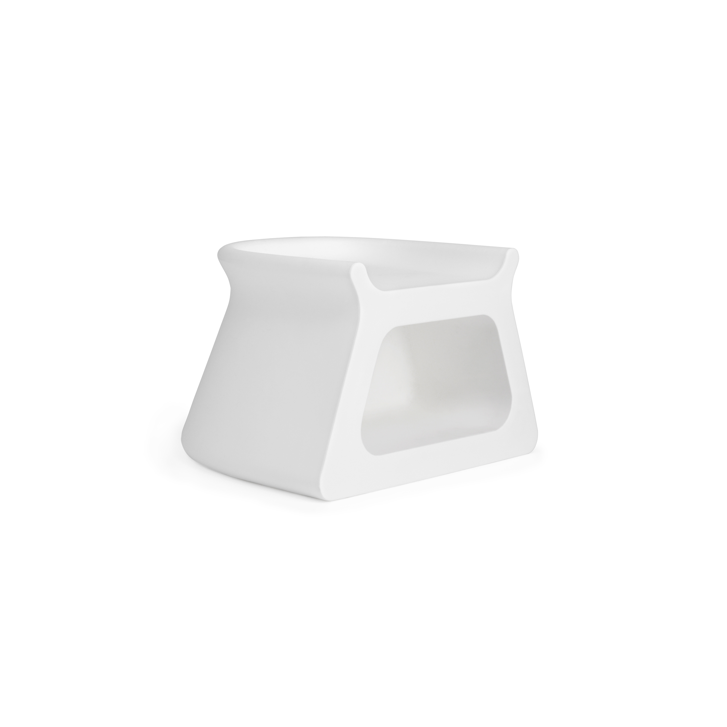Display product Pal table from manufacturer Vondom