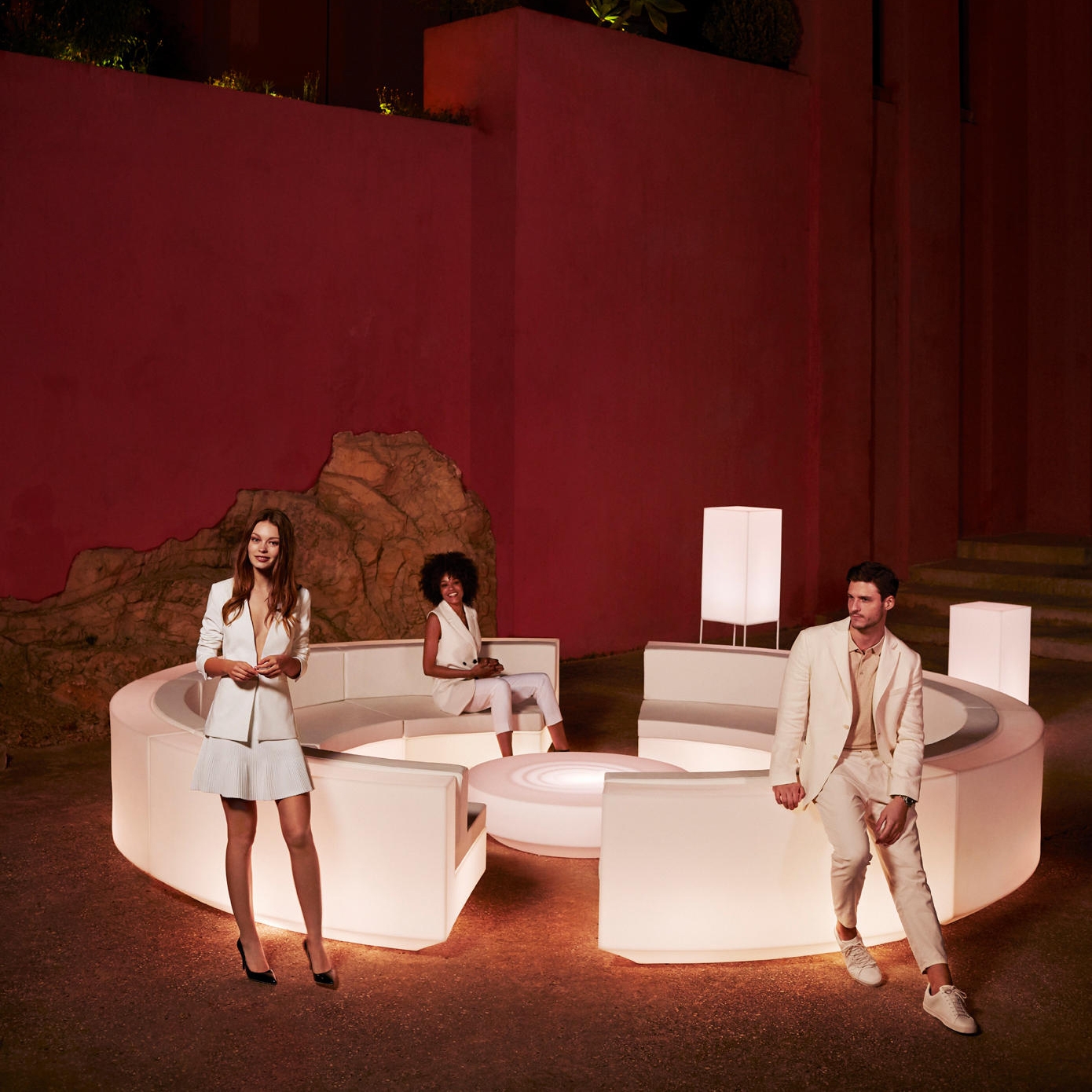 Vertoon produk Vela sofa van vervaardiger Vondom