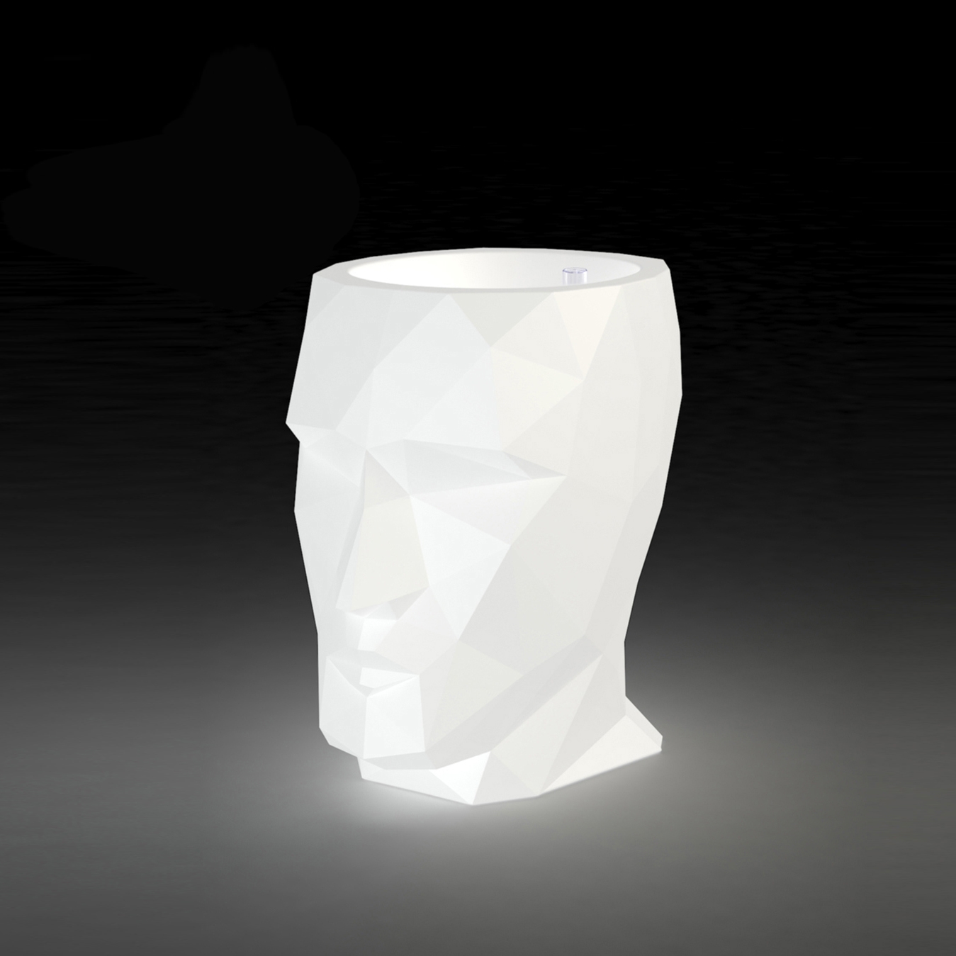 Display product Adan planter from manufacturer Vondom