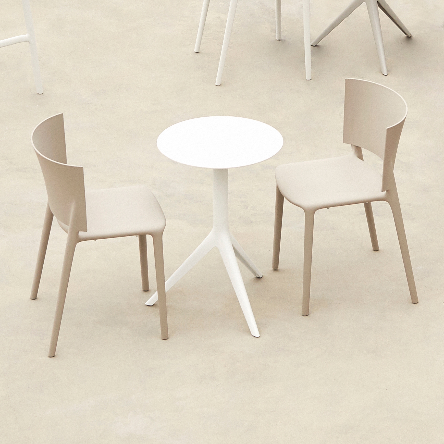 Display product Africa chair from manufacturer Vondom