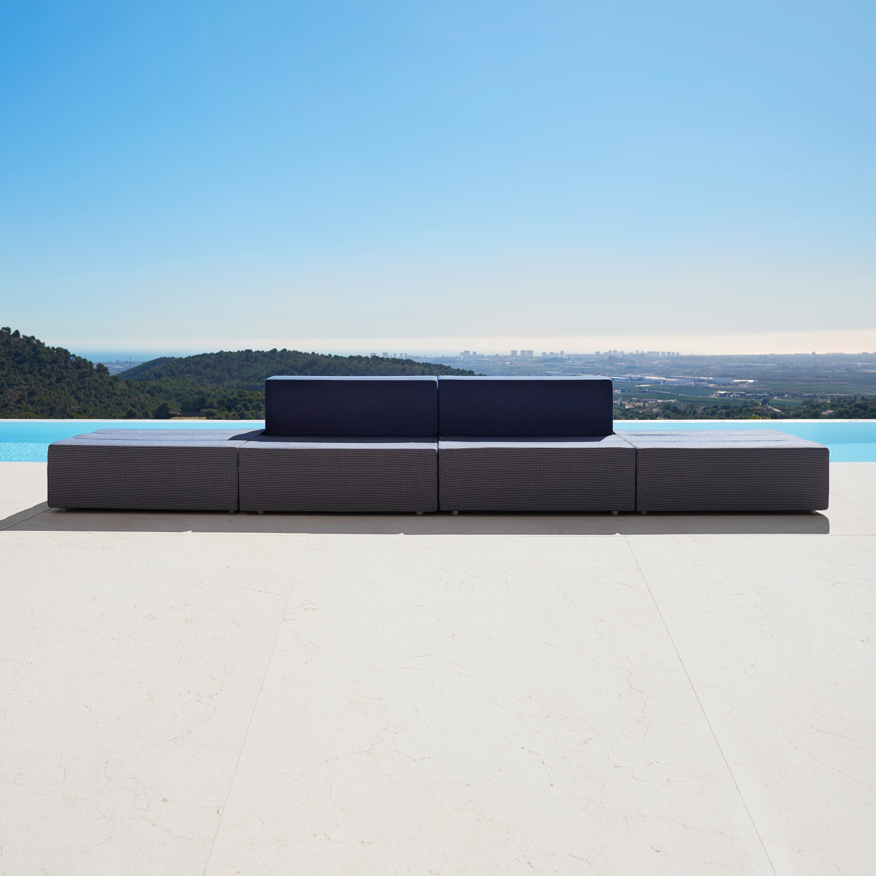 Display product Tablet sofa from manufacturer Vondom