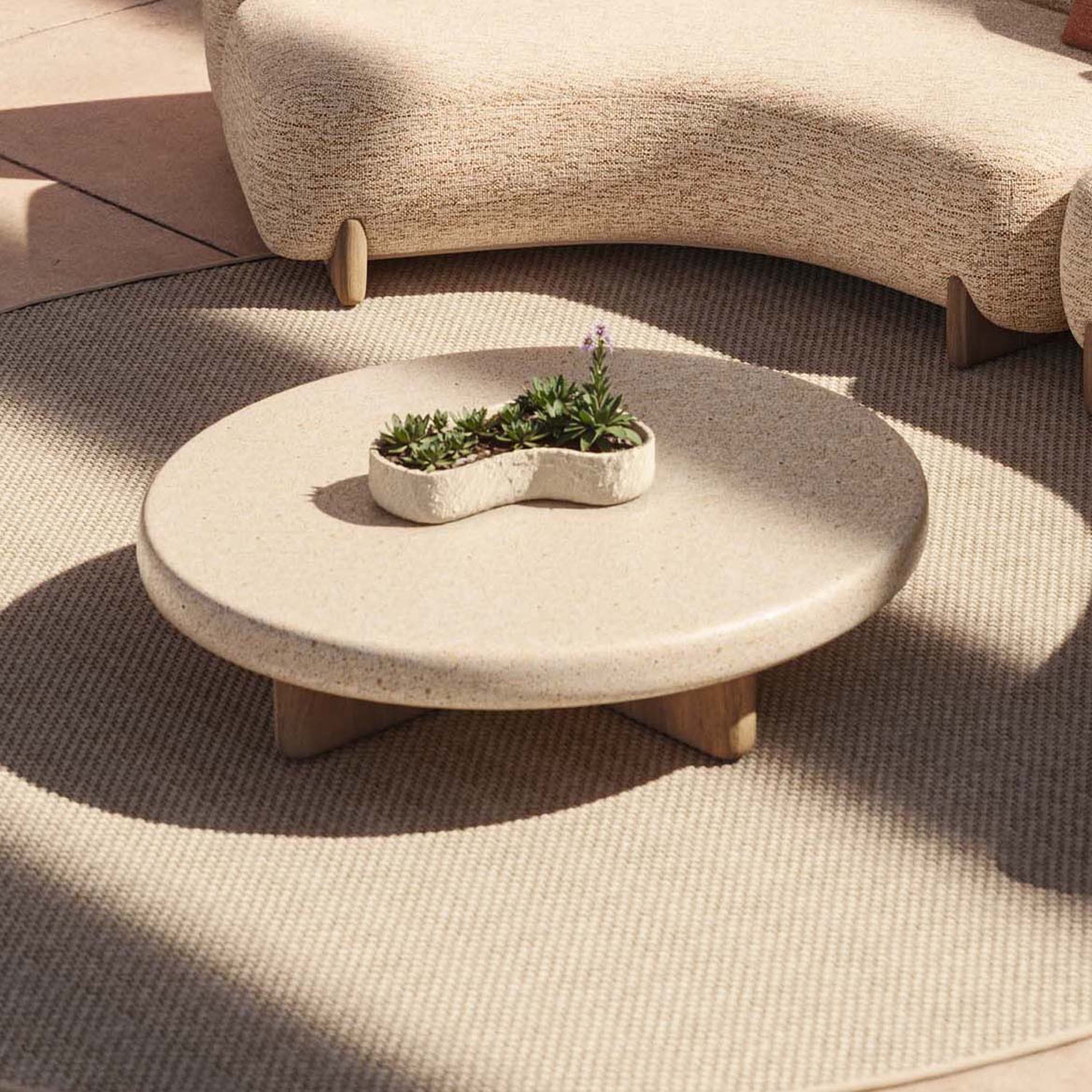 Display product Milos coffee table from manufacturer Vondom