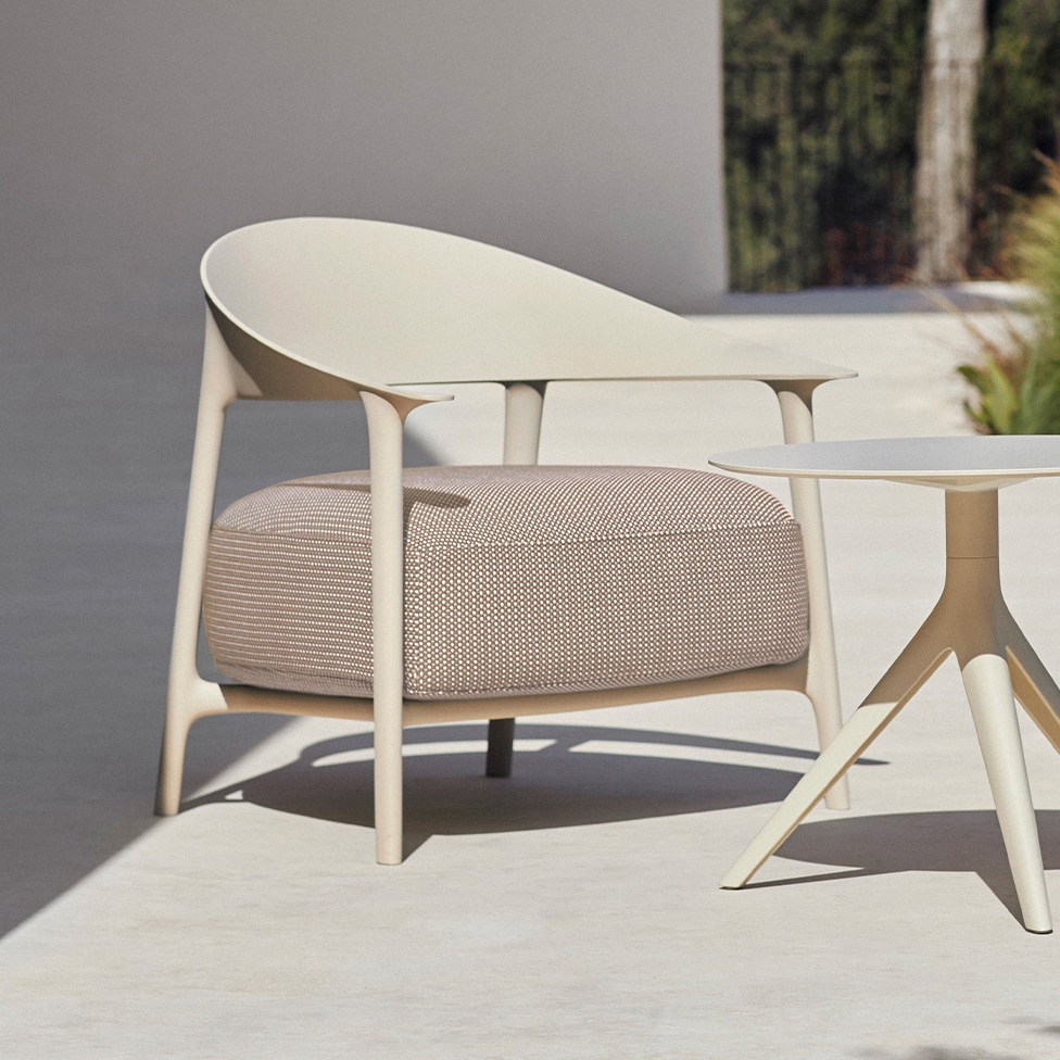 Africa lounge chair