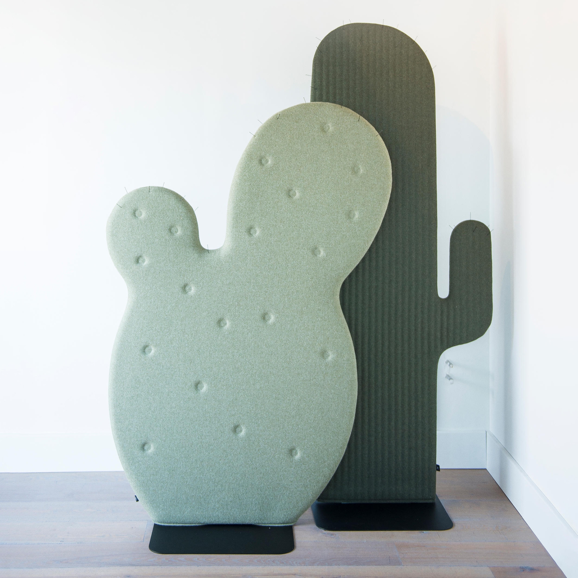 ROOM DIVIDERS
