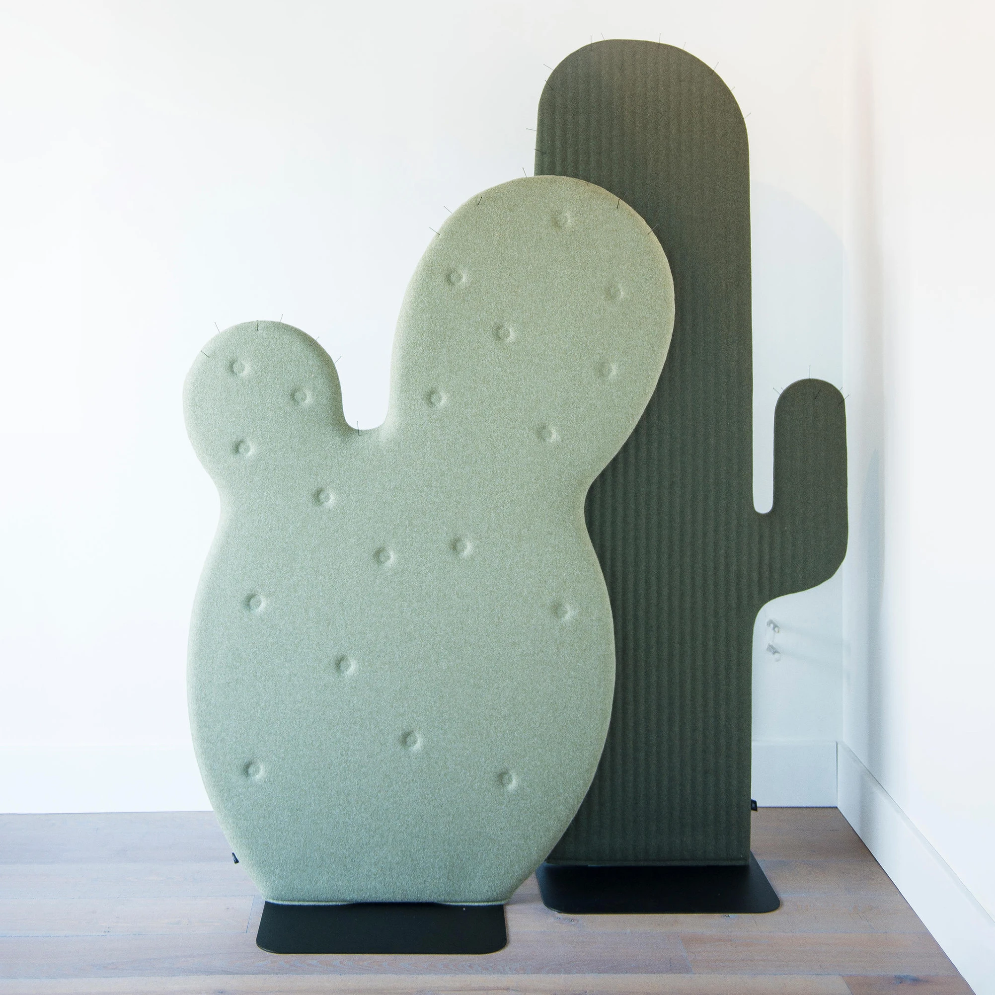 ROOM DIVIDERS