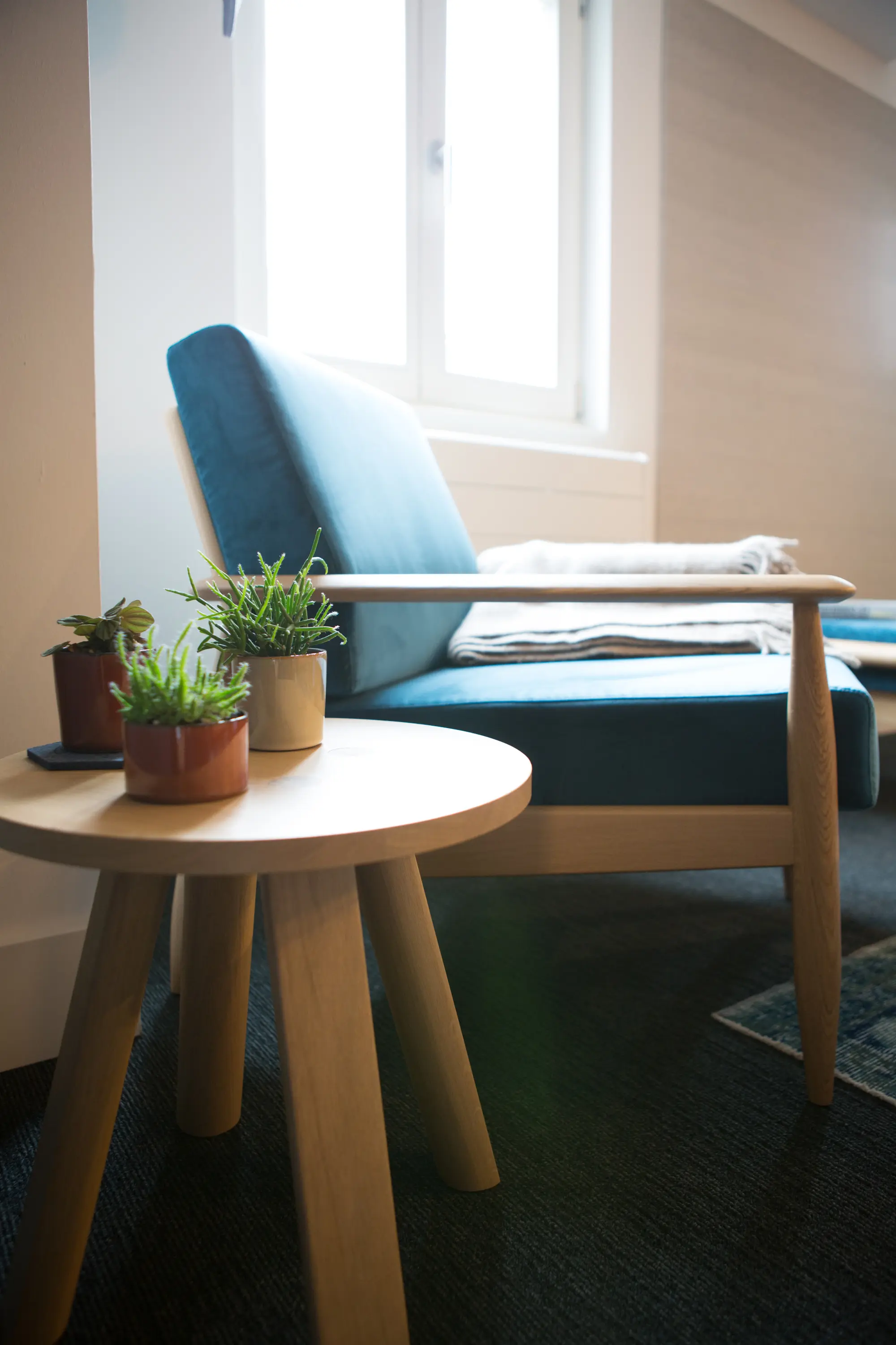 BuzziSpace - BuzziMilk Stool