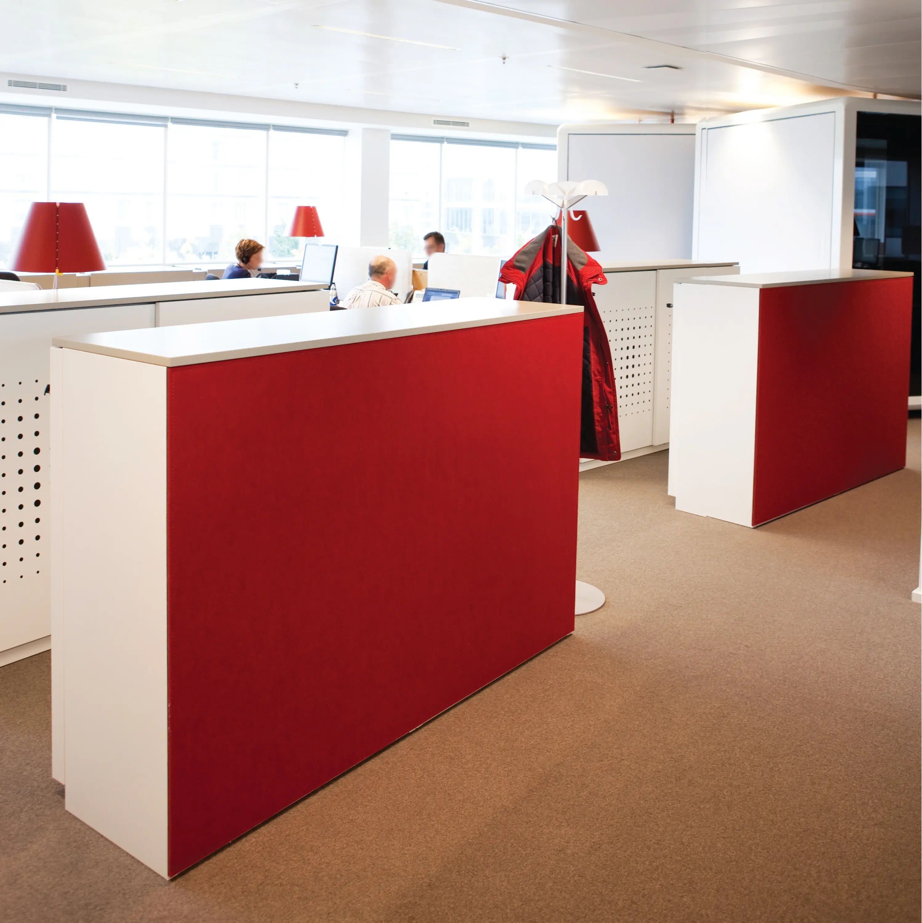 BuzziSpace - BuzziBack