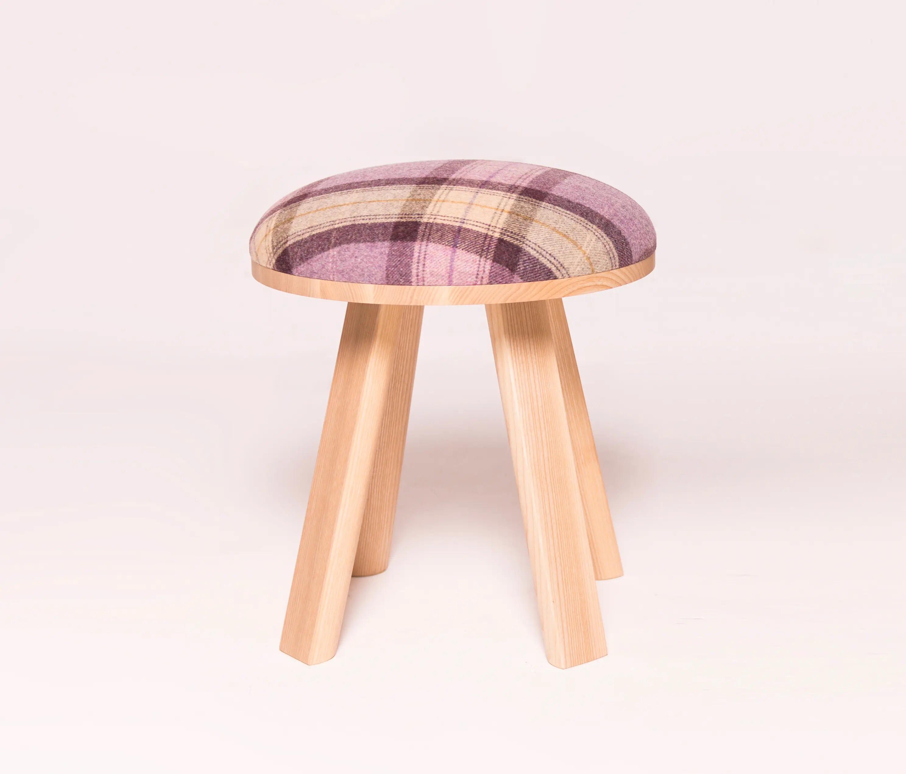 BuzziSpace - BuzziMilk Stool