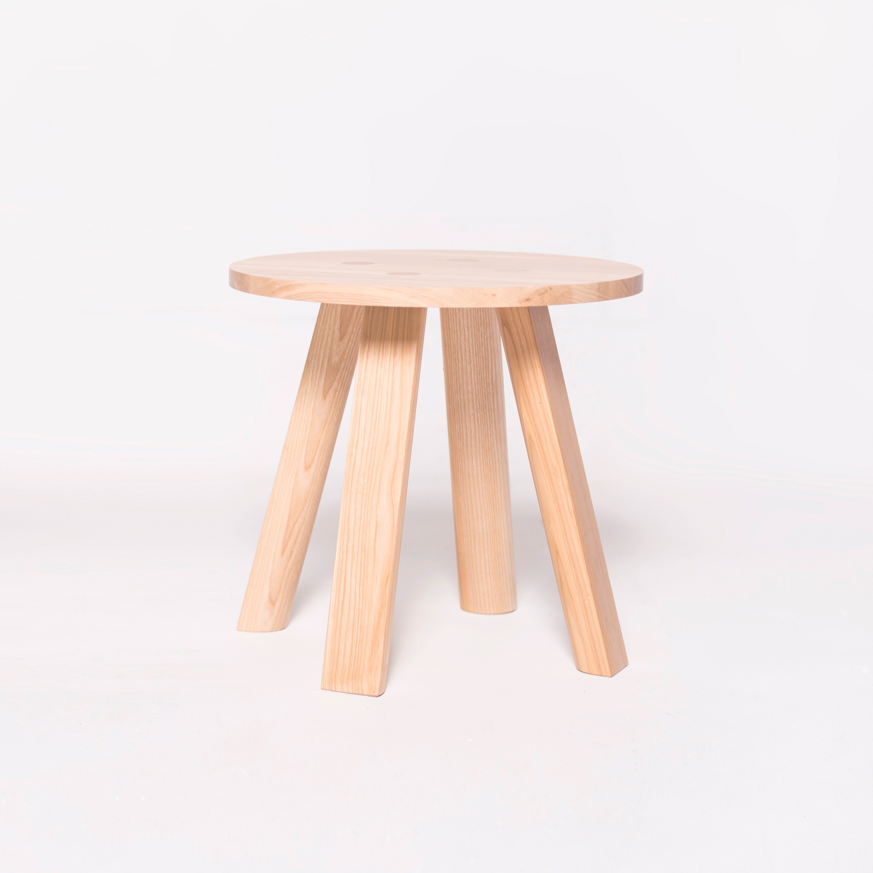 Display product BuzziMilk SideTable from manufacturer BuzziSpace