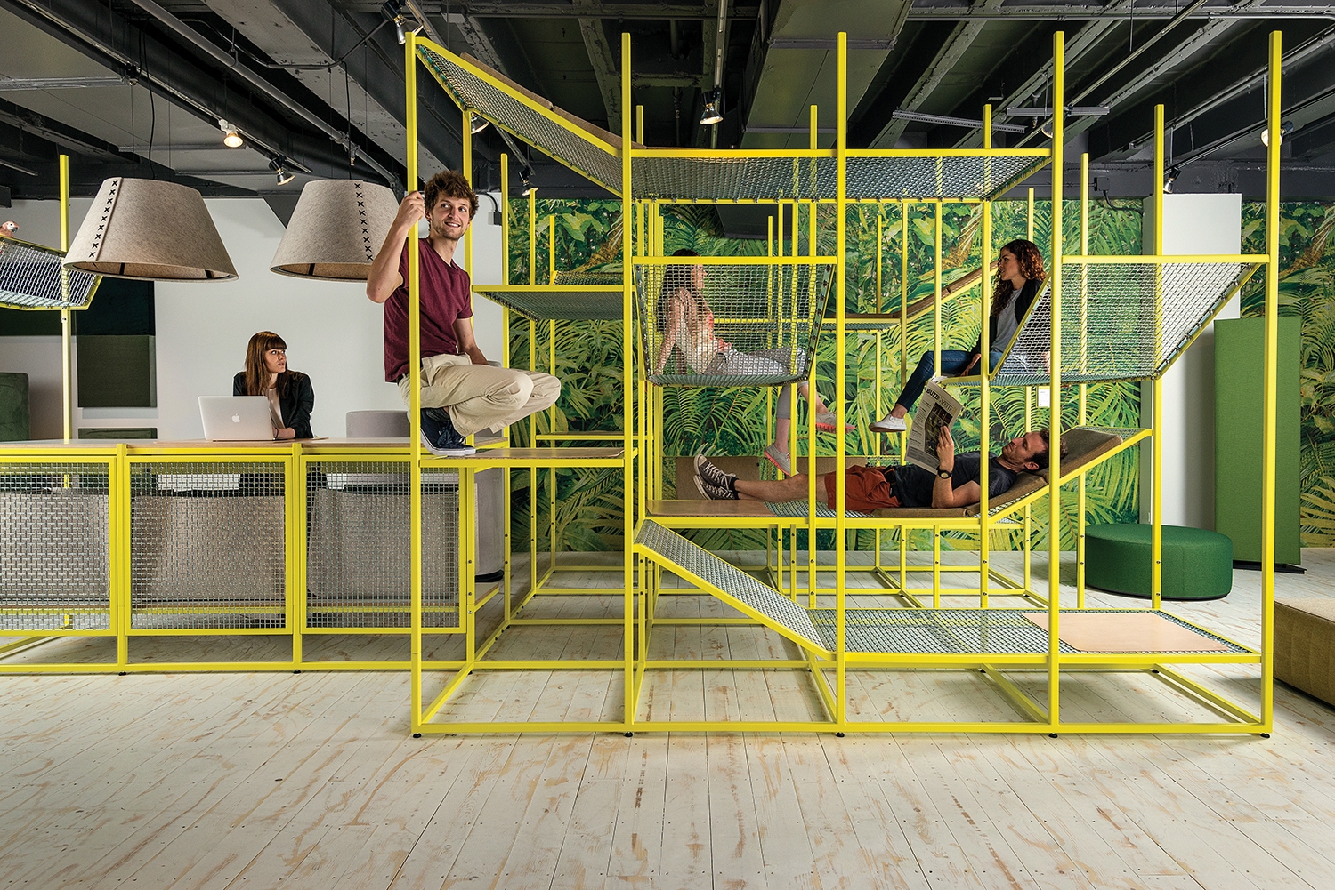 Display product BuzziJungle from manufacturer BuzziSpace