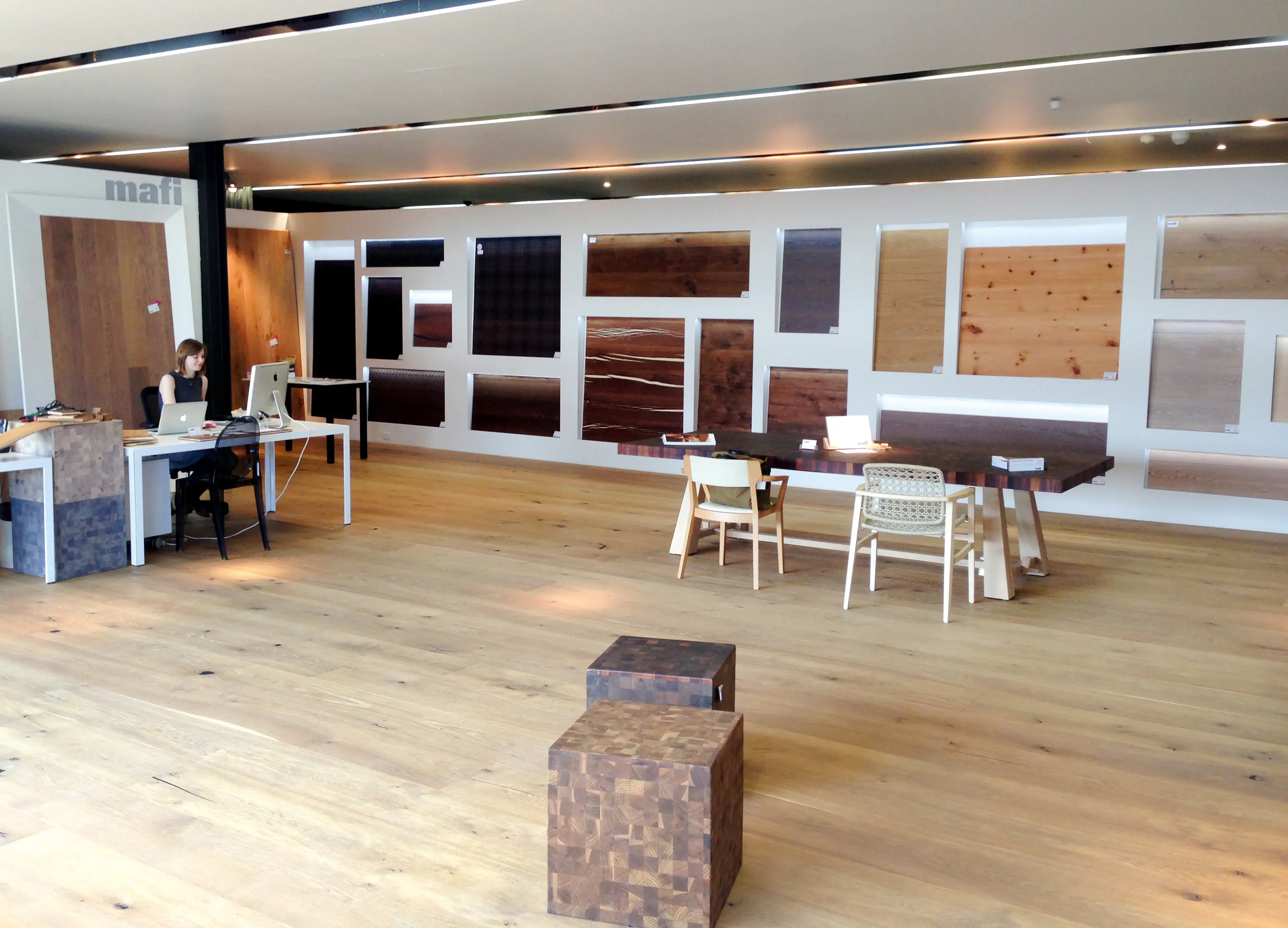 mafi - OAK Country wide-plank brushed | natural and white oil