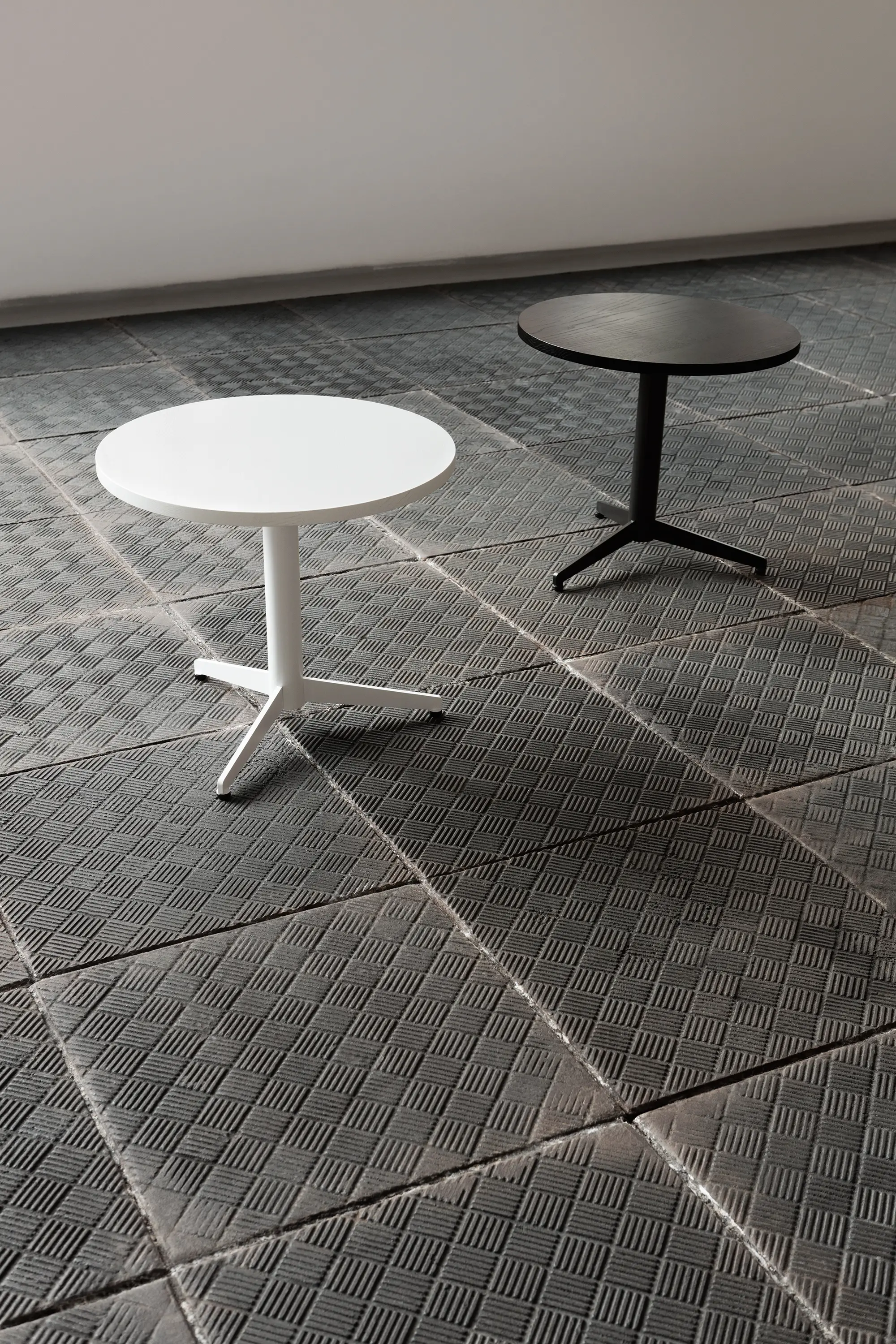 SITS - Bird Coffee Table