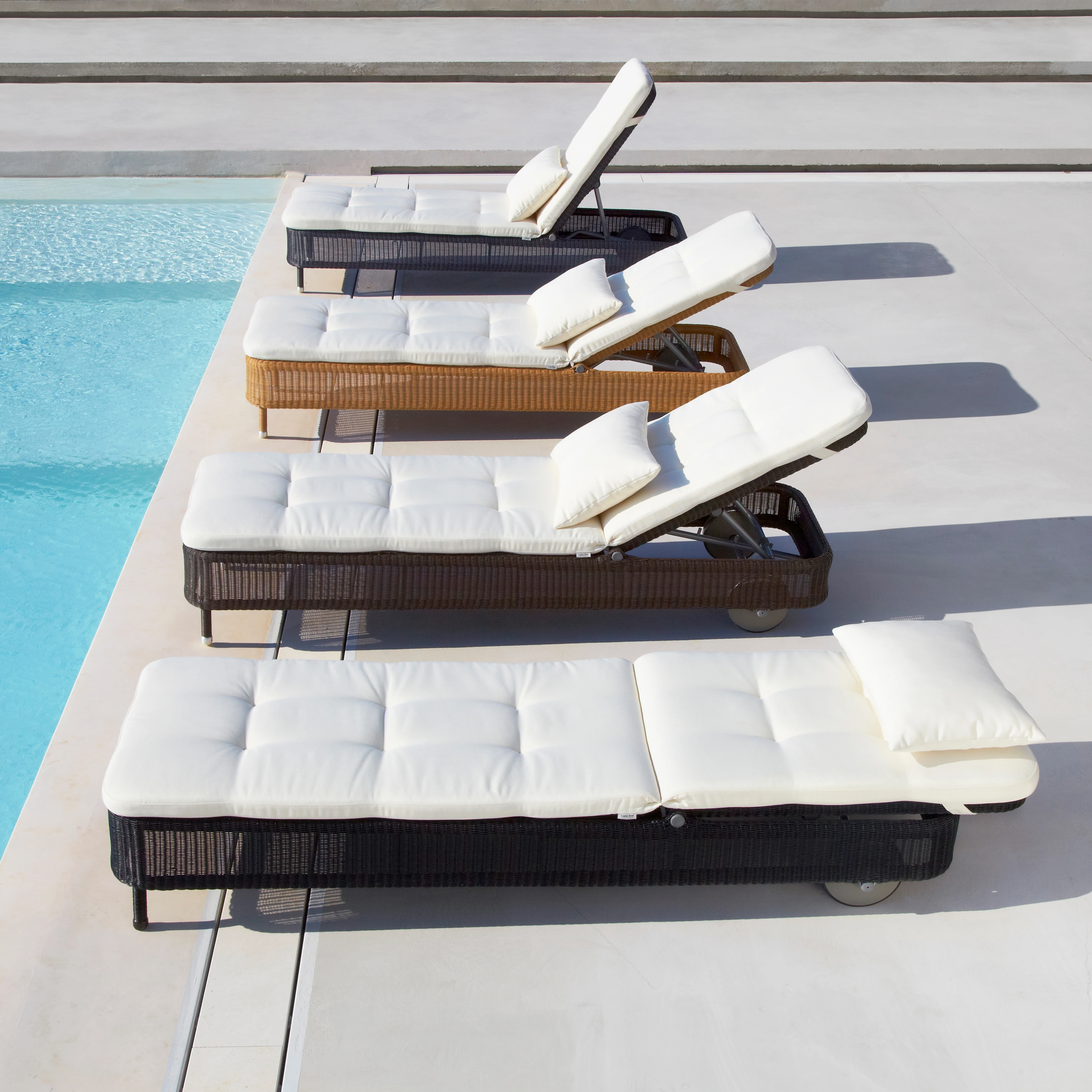 SUNBEDS