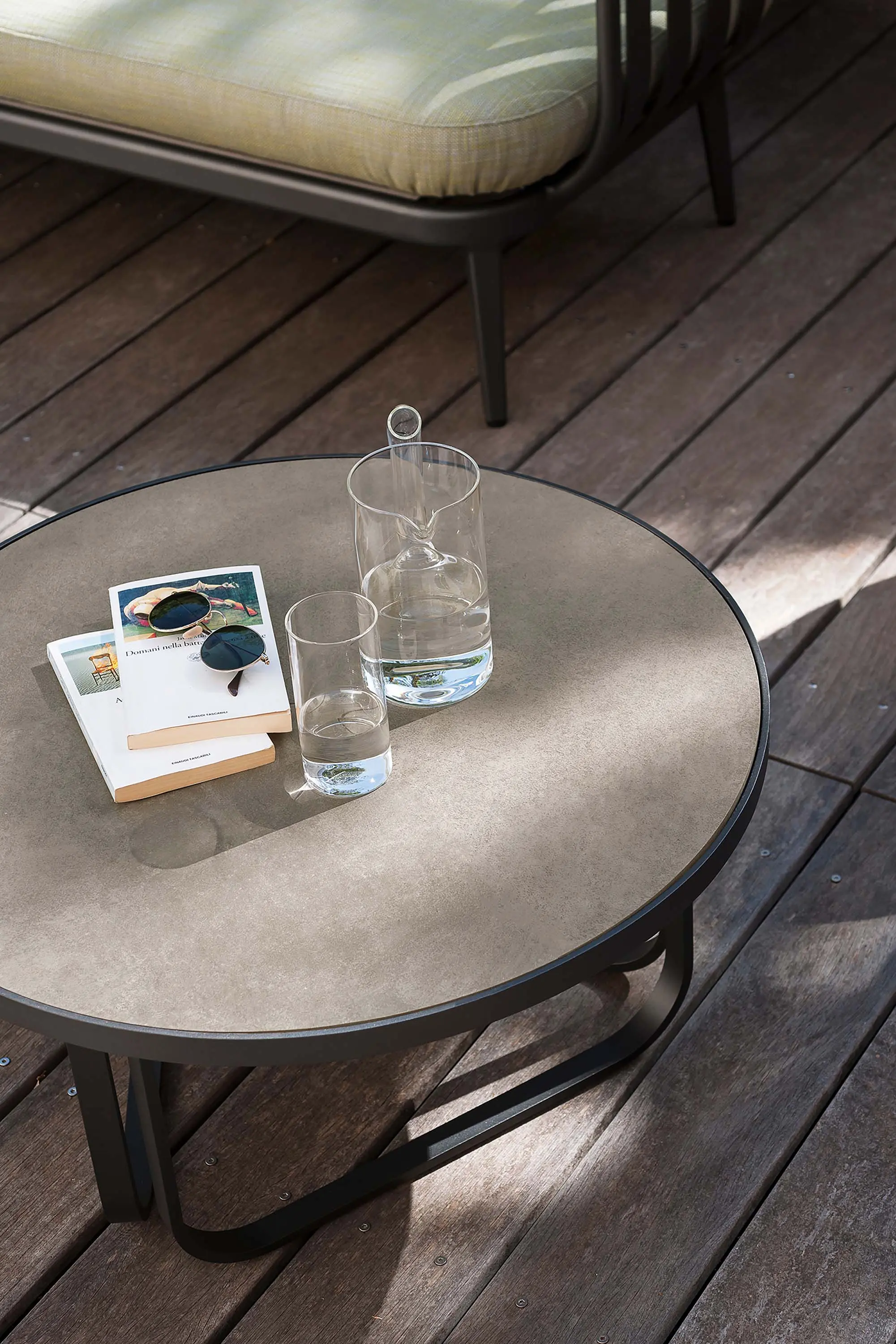 Roda - THEA 001 sofa | armchair