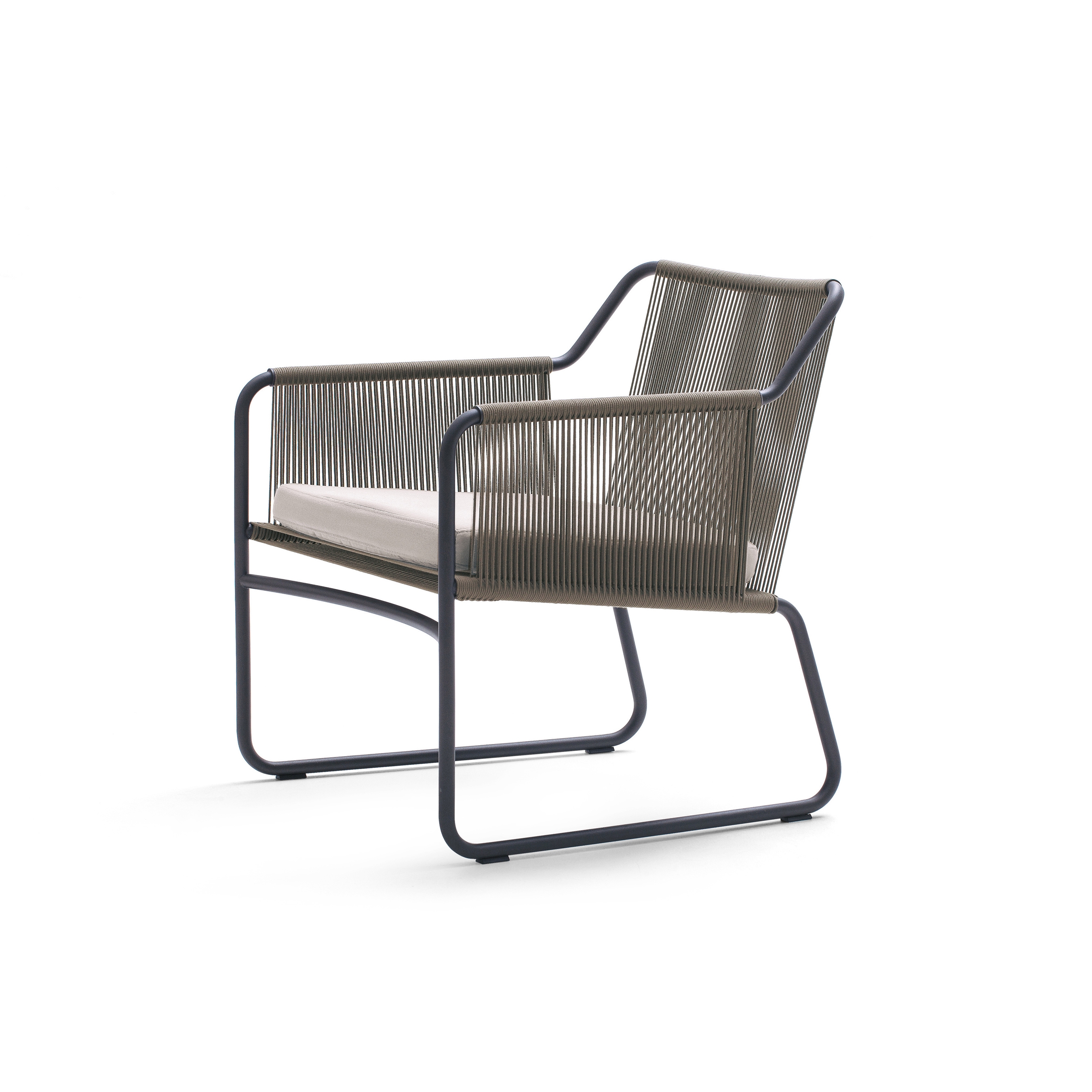 Display product HARP 368 Lounge Chair from manufacturer Roda