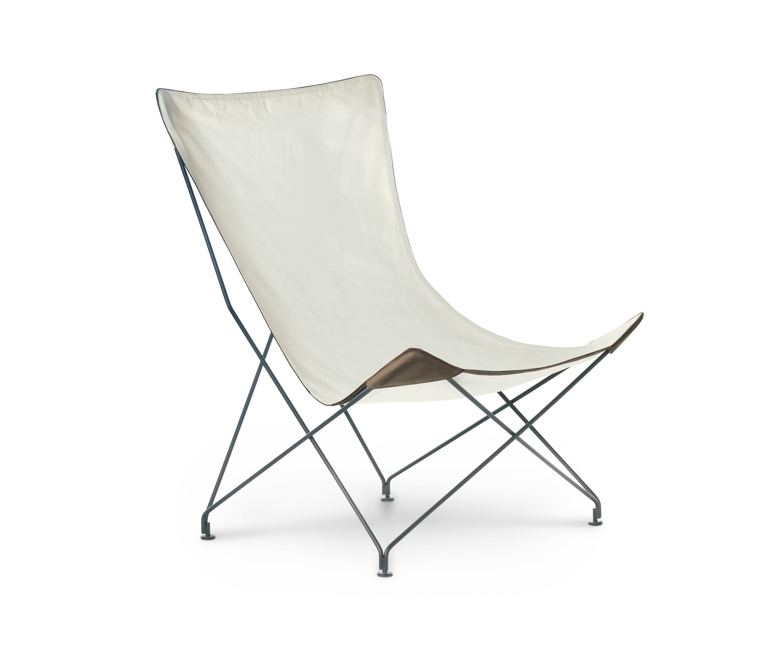 Display product LAWRENCE 390 Lounge Chair from manufacturer Roda