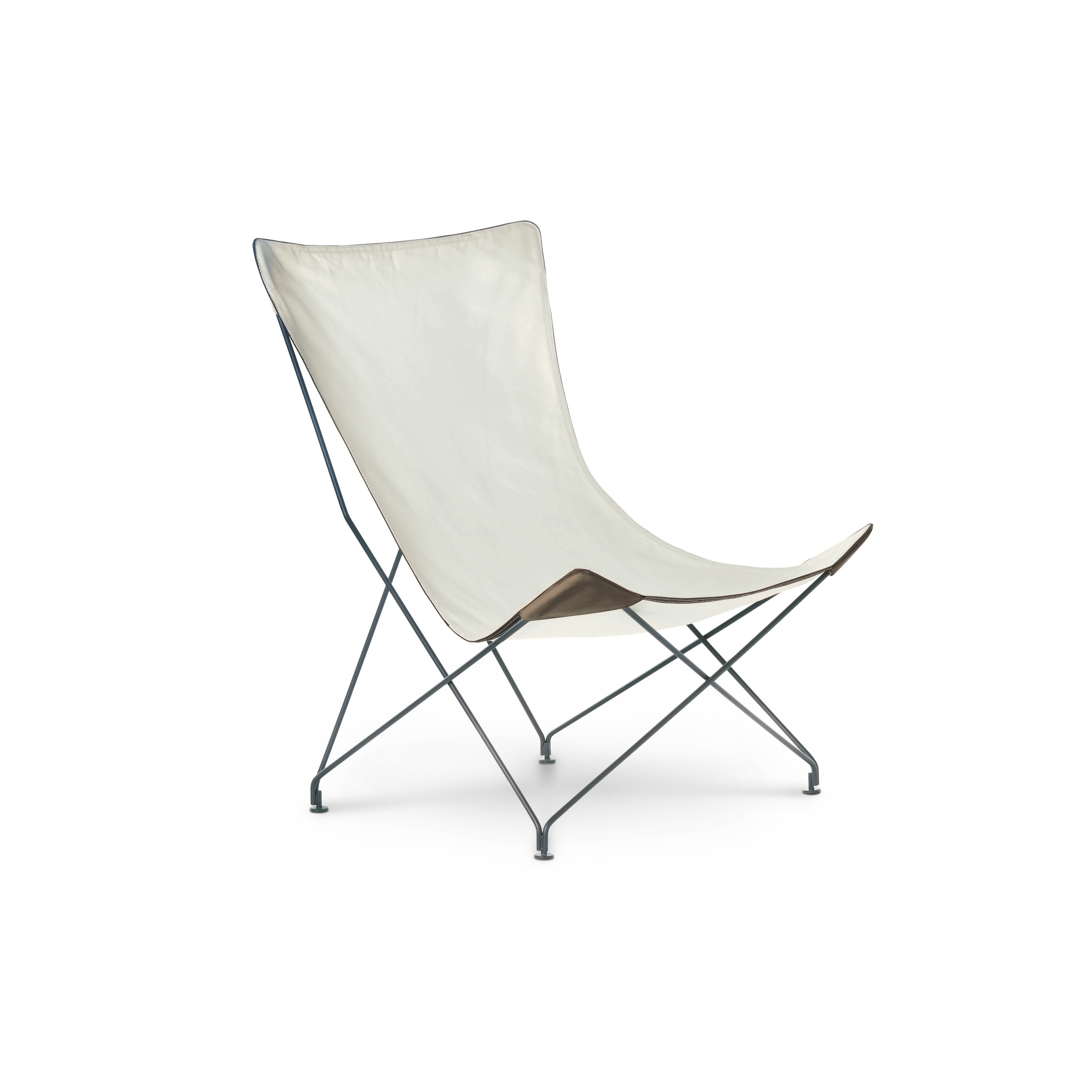 Display product LAWRENCE 390 Lounge Chair from manufacturer Roda