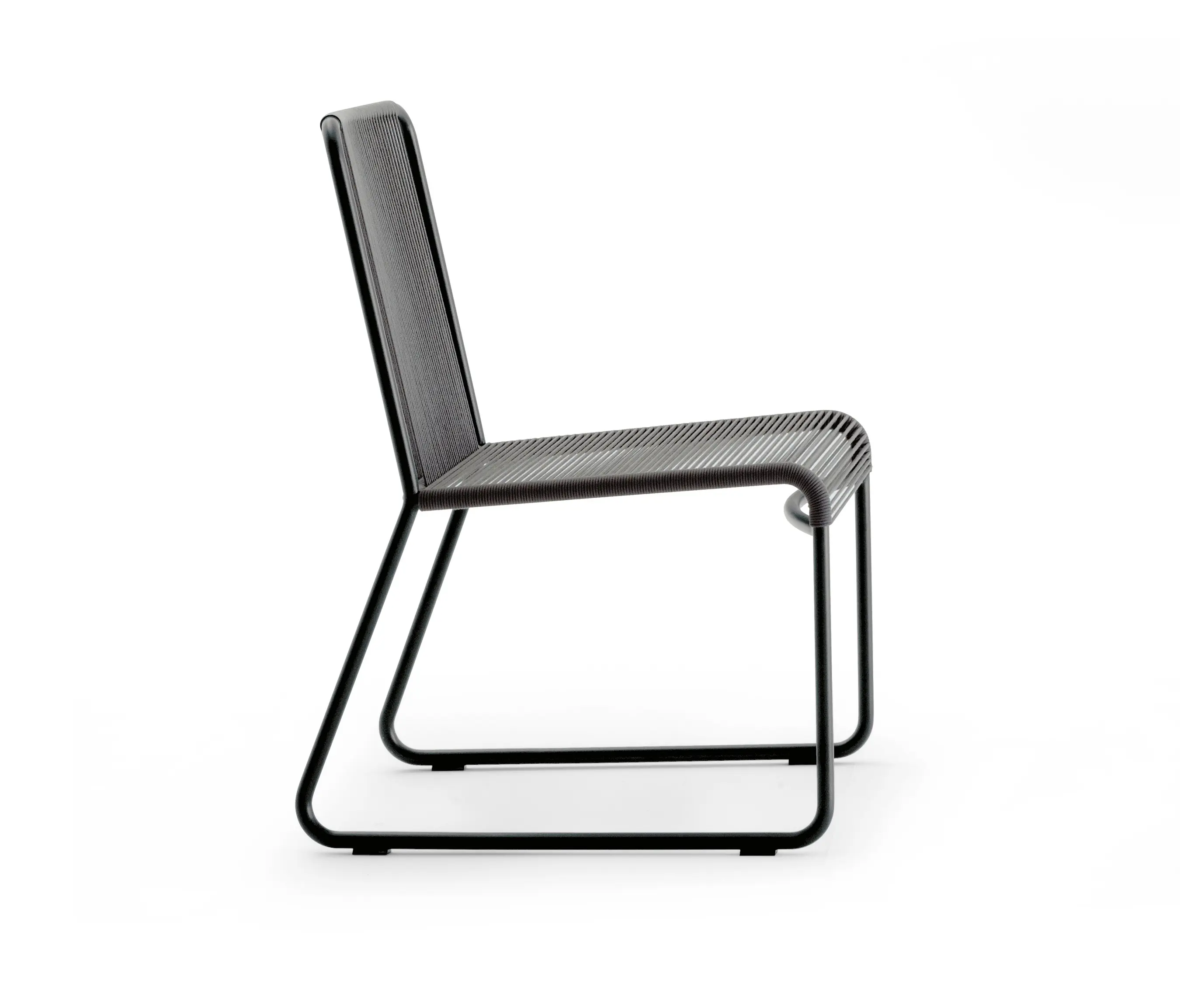 Roda - HARP 360 Stackable Chair