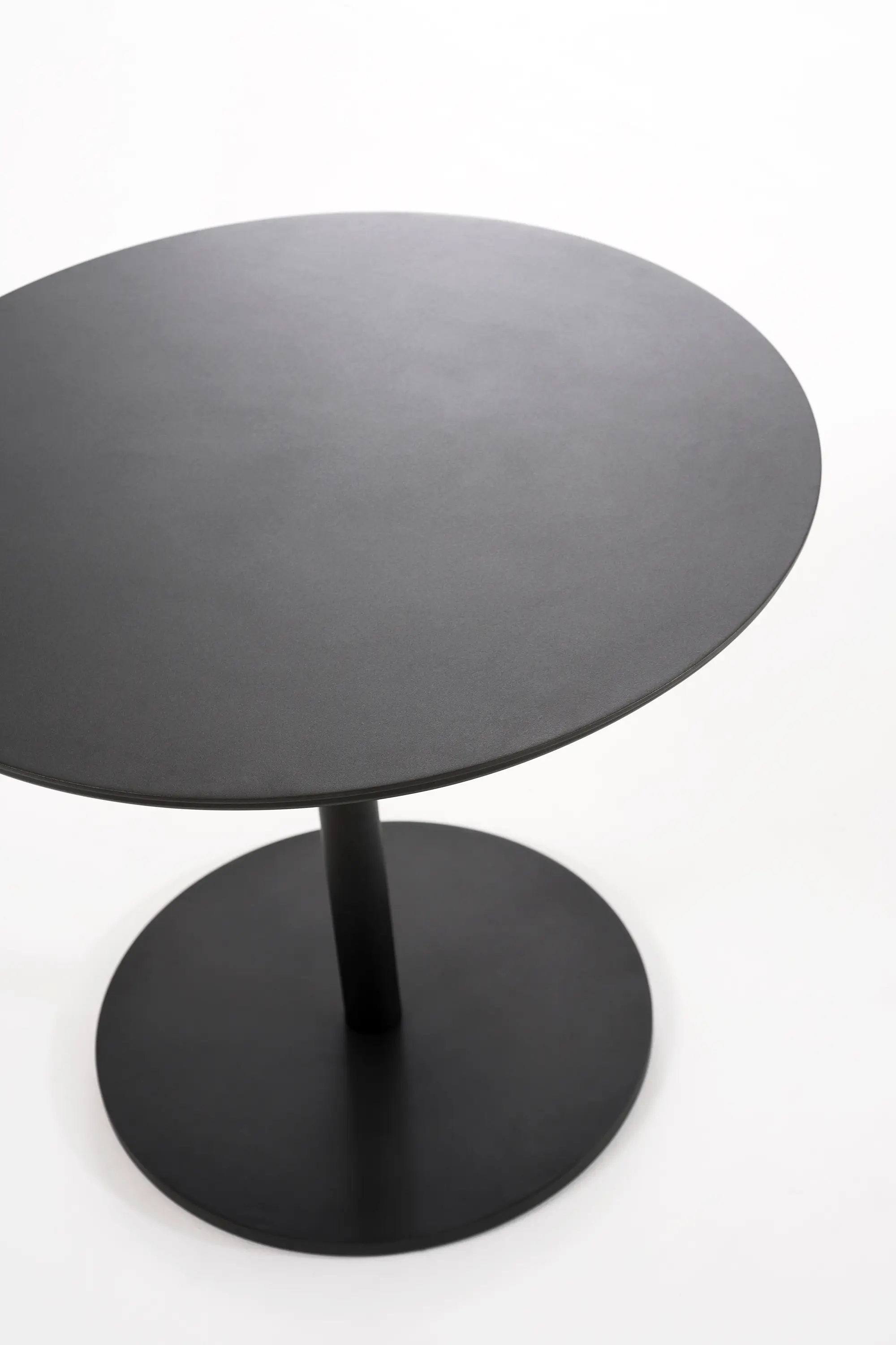 Roda - BUTTON 004 Table