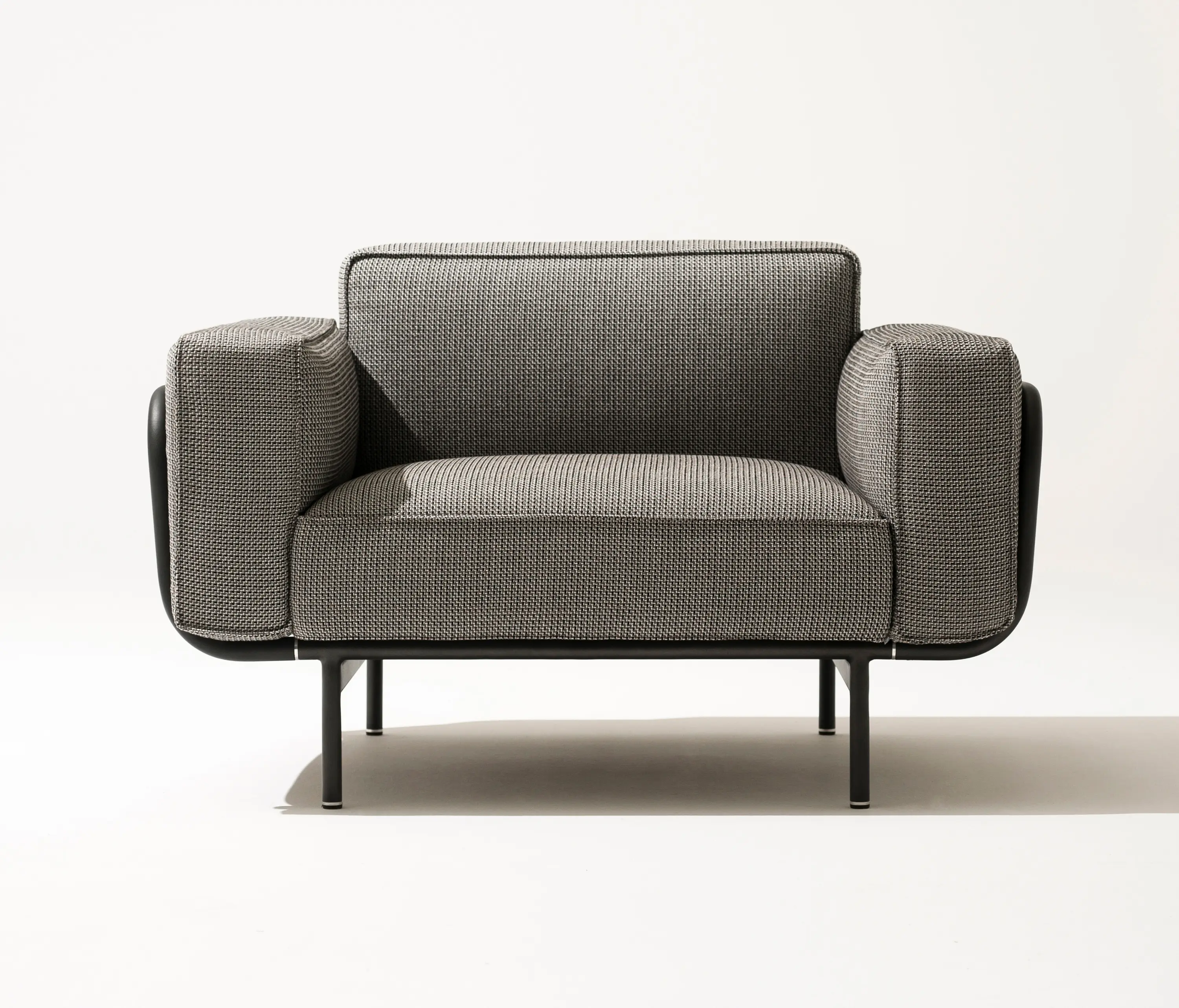 Roda - ESTENDO 001 one-seater sofa