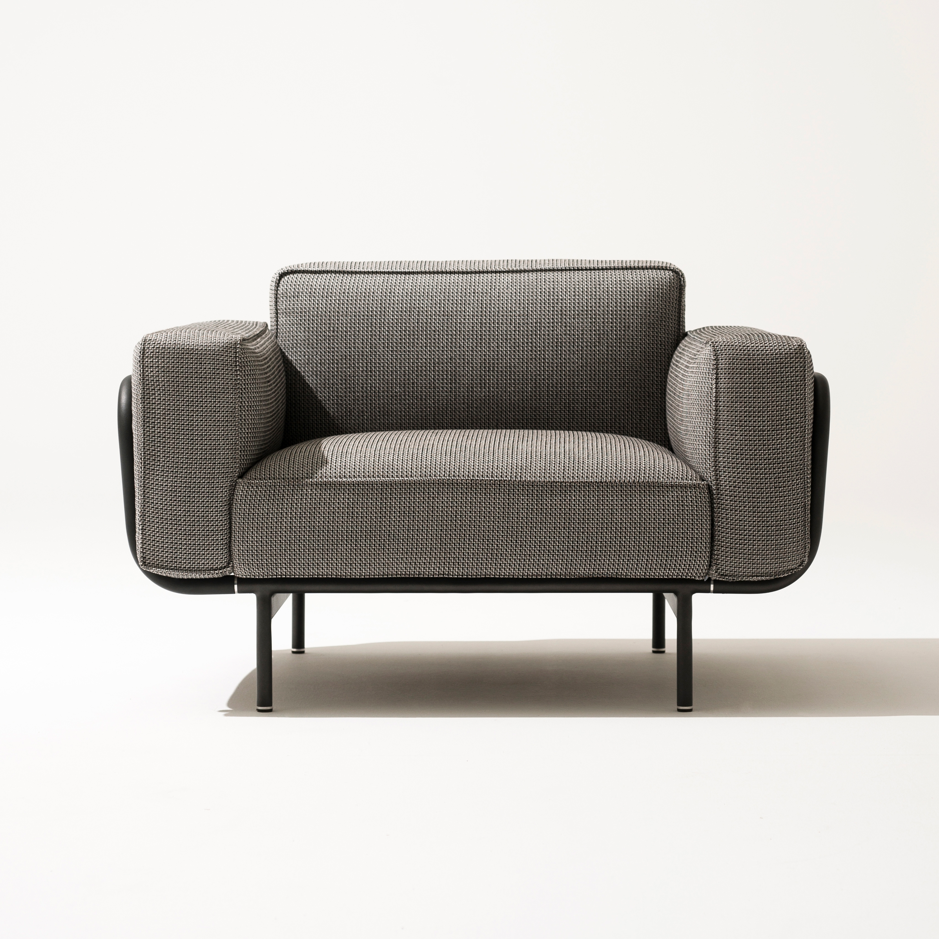 Display product ESTENDO 001 one-seater sofa from manufacturer Roda