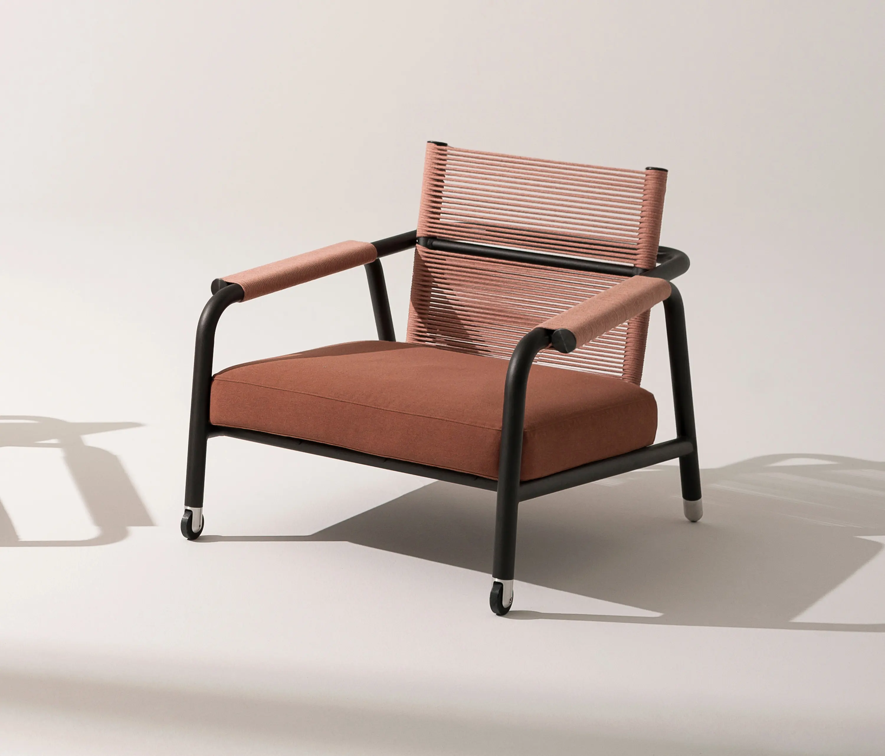 Roda - ASTRA 001 lounge chair